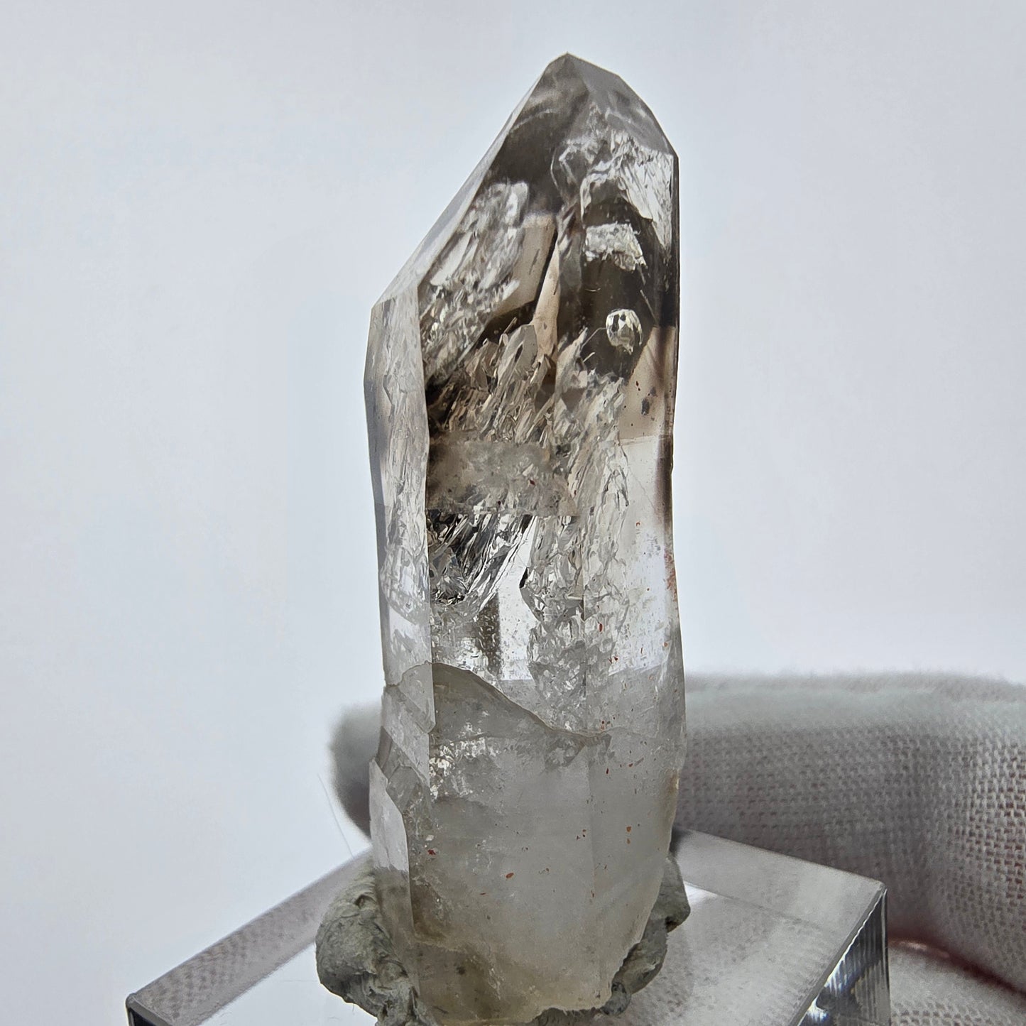 Enhydro Phantom Smoky Quartz Sceptre Tip 3x Bubble Goboboseb, Namibie 44*19*13mm