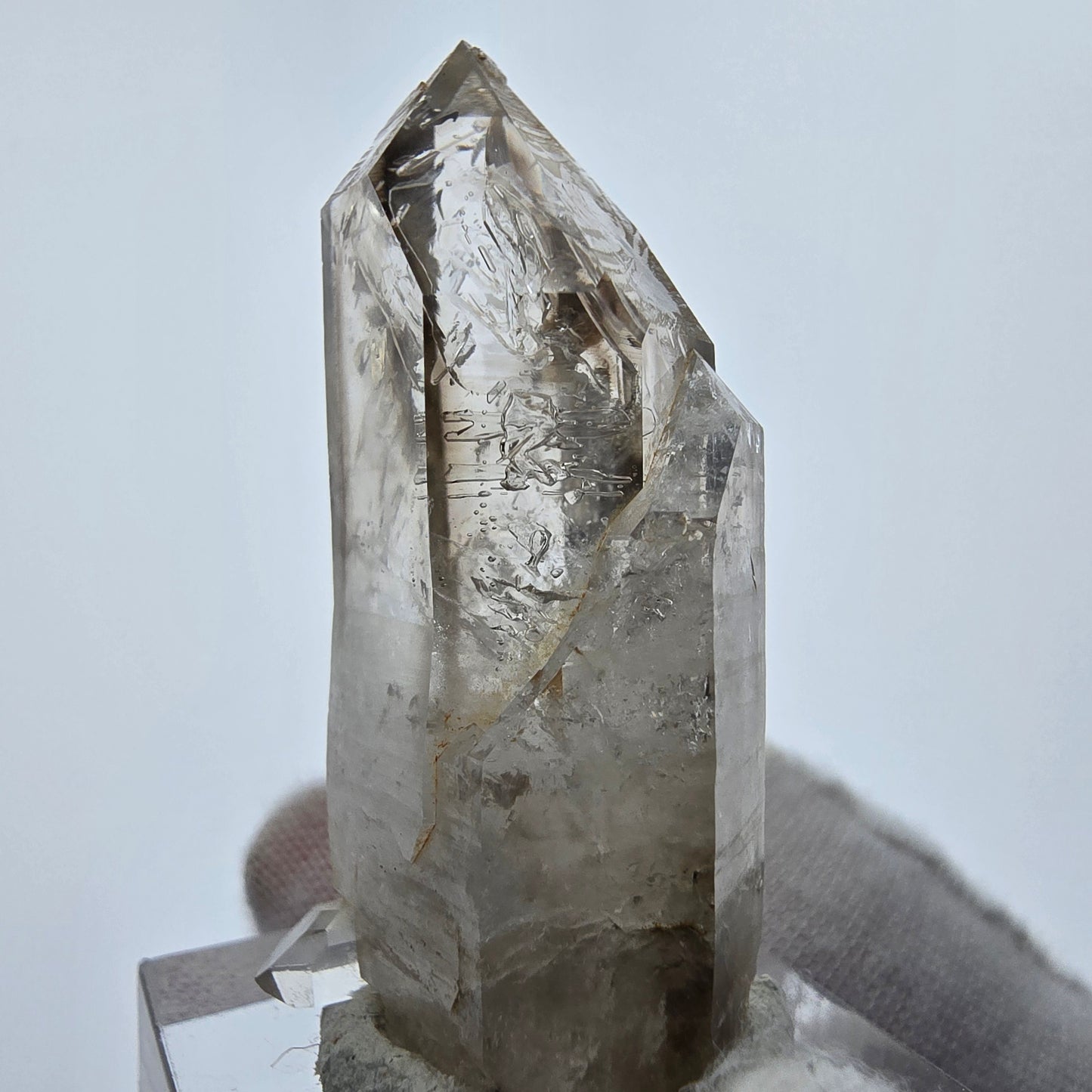 Enhydro Phantom Rauchquarz Spitzen 1x Blase Goboboseb, Namibia 43*22*17mm