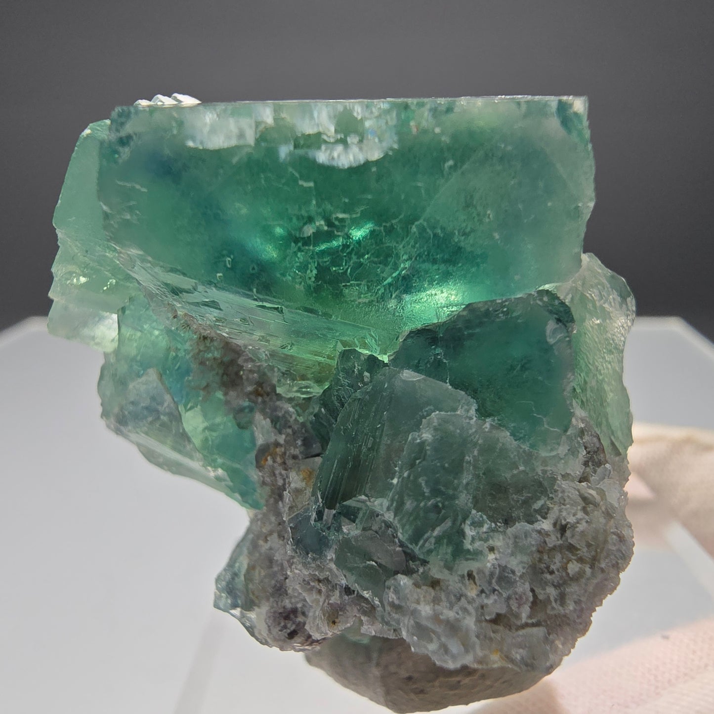 Klare Phantom Fluorit Würfel Stufe grün parkettiert Okorusu, Namibia 46*46*39mm