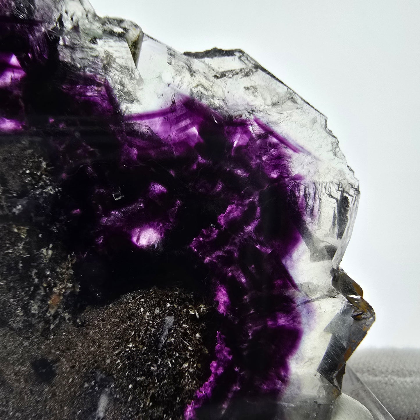 Seltene Phantom Fluorit Scheibe lila Okorusu, Namibia 59*54*7mm Sammlung