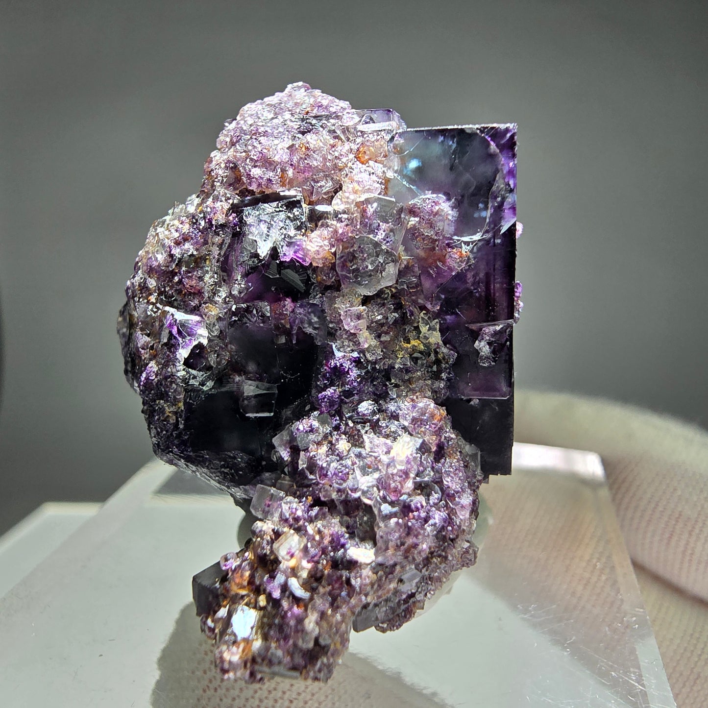 Seltene Phantom Fluorit Würfel Stufe Tie-Dye Pocket, Okorusu, Namibia 39*36*32mm