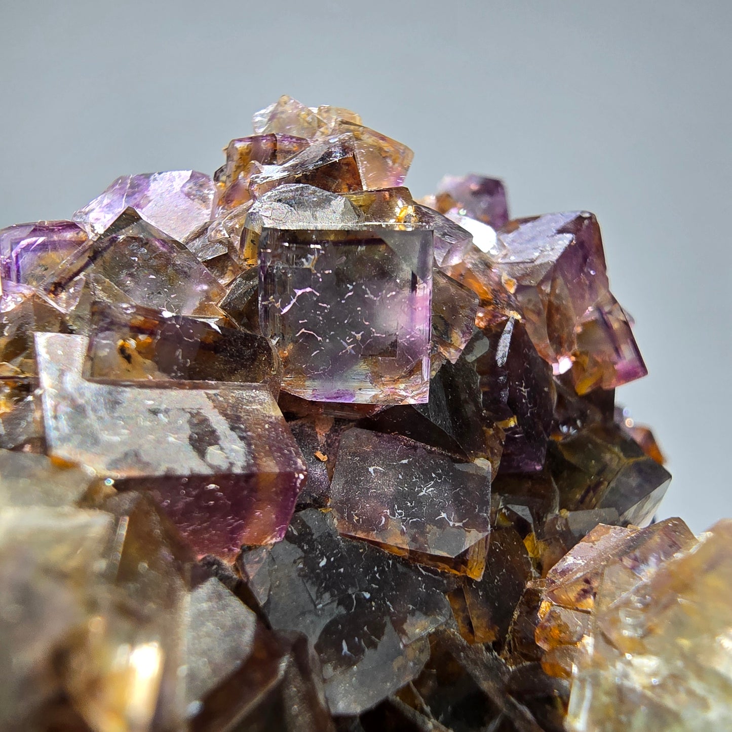 Bunte Phantom Fluorit Würfel Stufe grün lila gelb Okorusu, Namibia 104*77*37mm