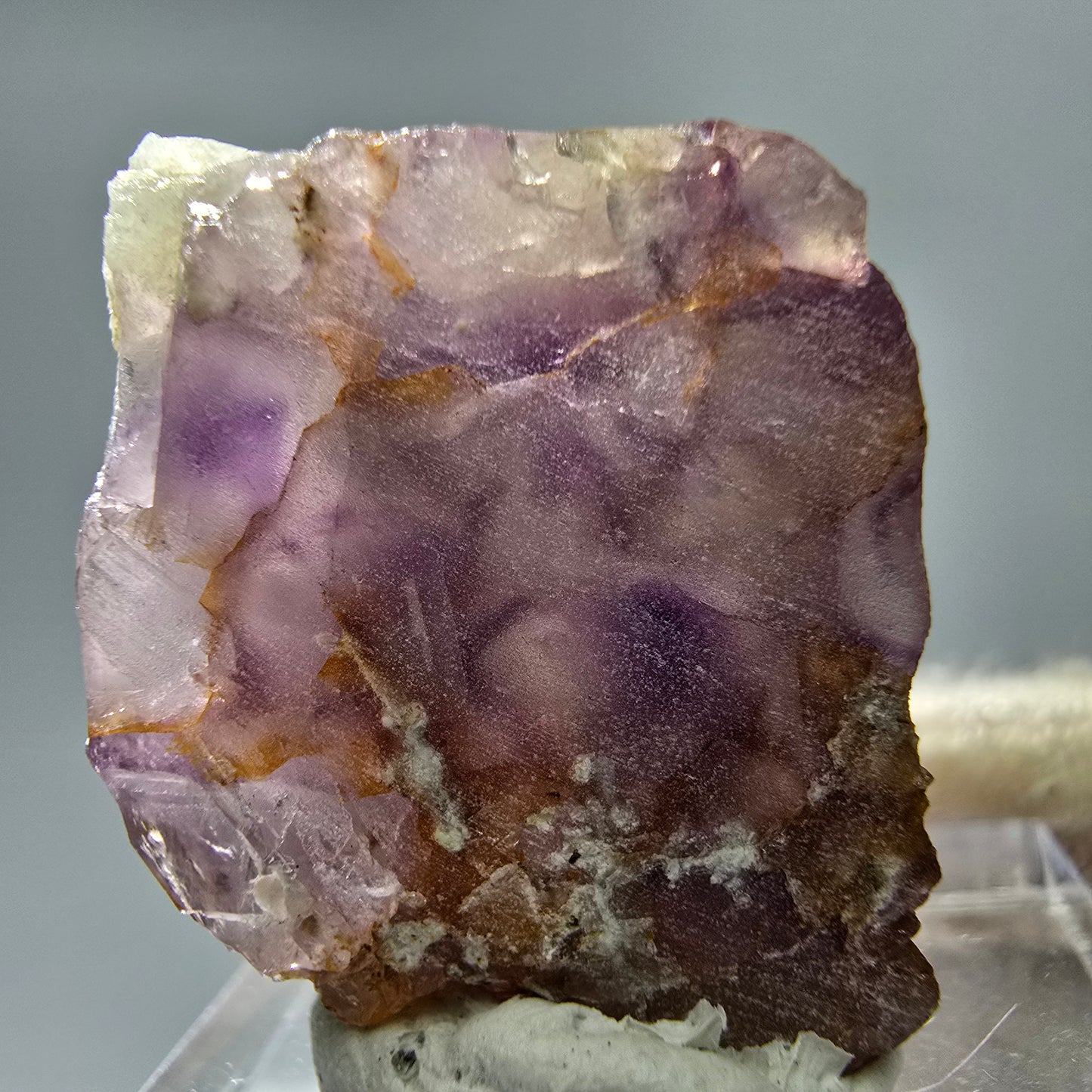 Seltene UV Phantom Fluorit Würfel, Quarz Stufe Brandberg, Namibia 30*25*15mm