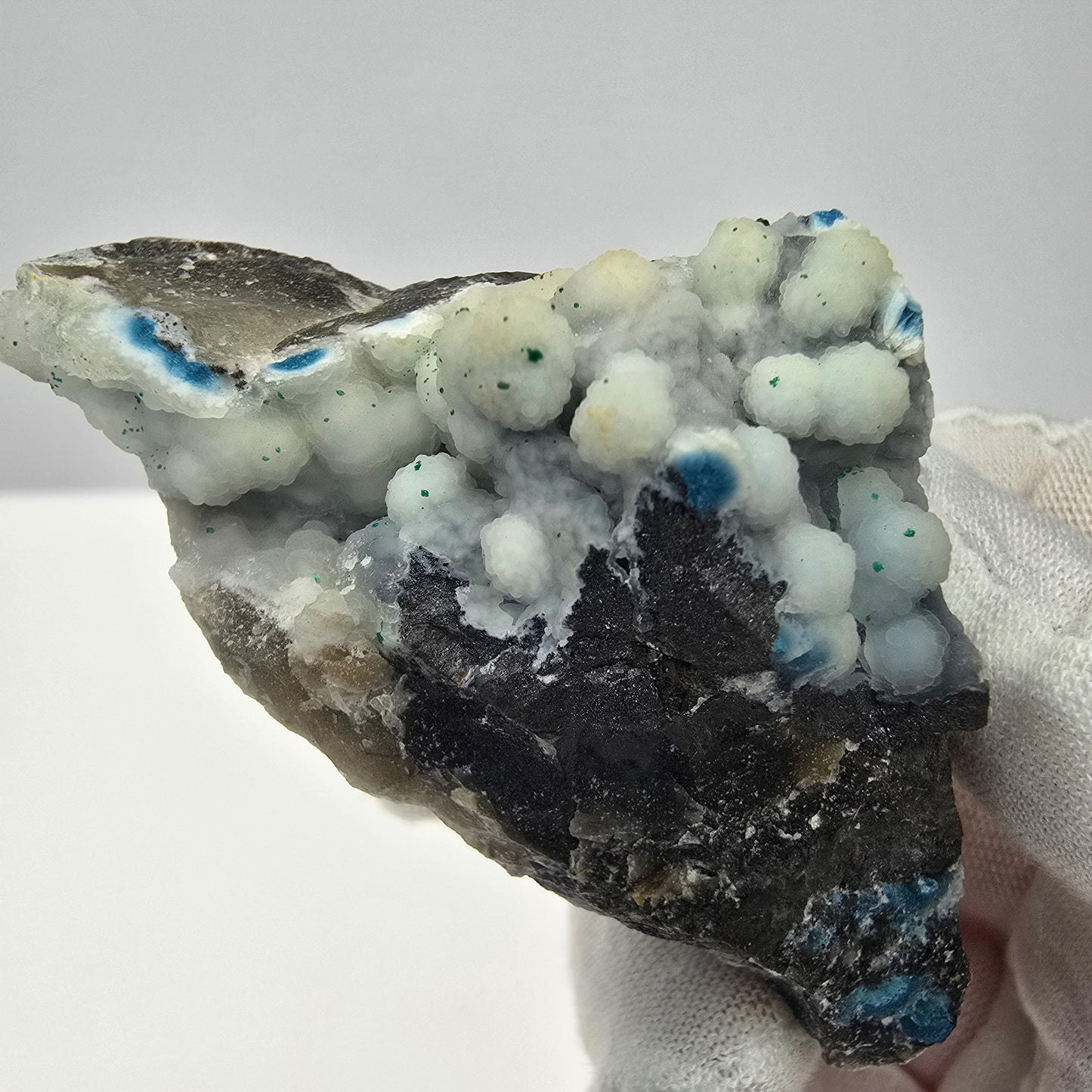 Seltene Shattuckit Kugel Kristalle mit Dioptas Kaokoveld, Namibia 65*37*34mm