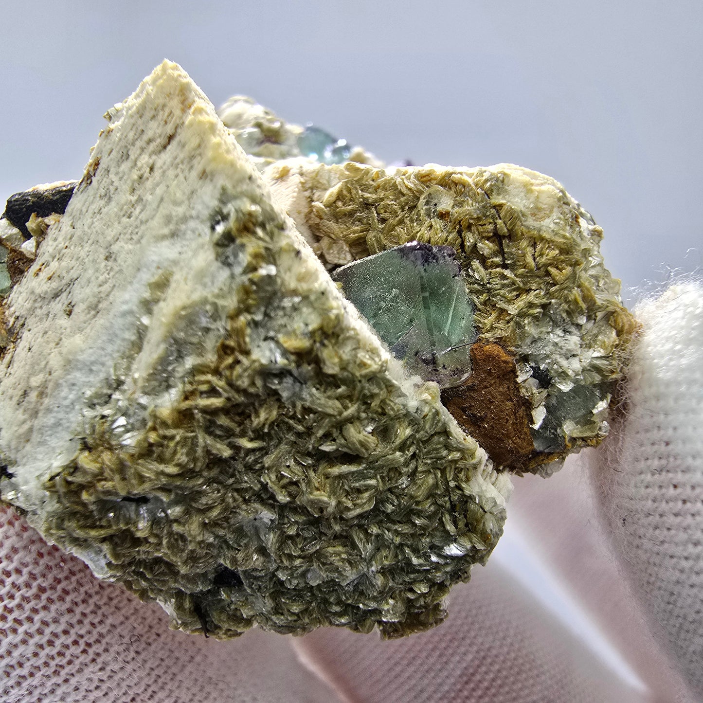 Phantom Fluorit, Orthoklas, Schörl Turmalin Muskovit Erongo, Namibia 47*46*27mm