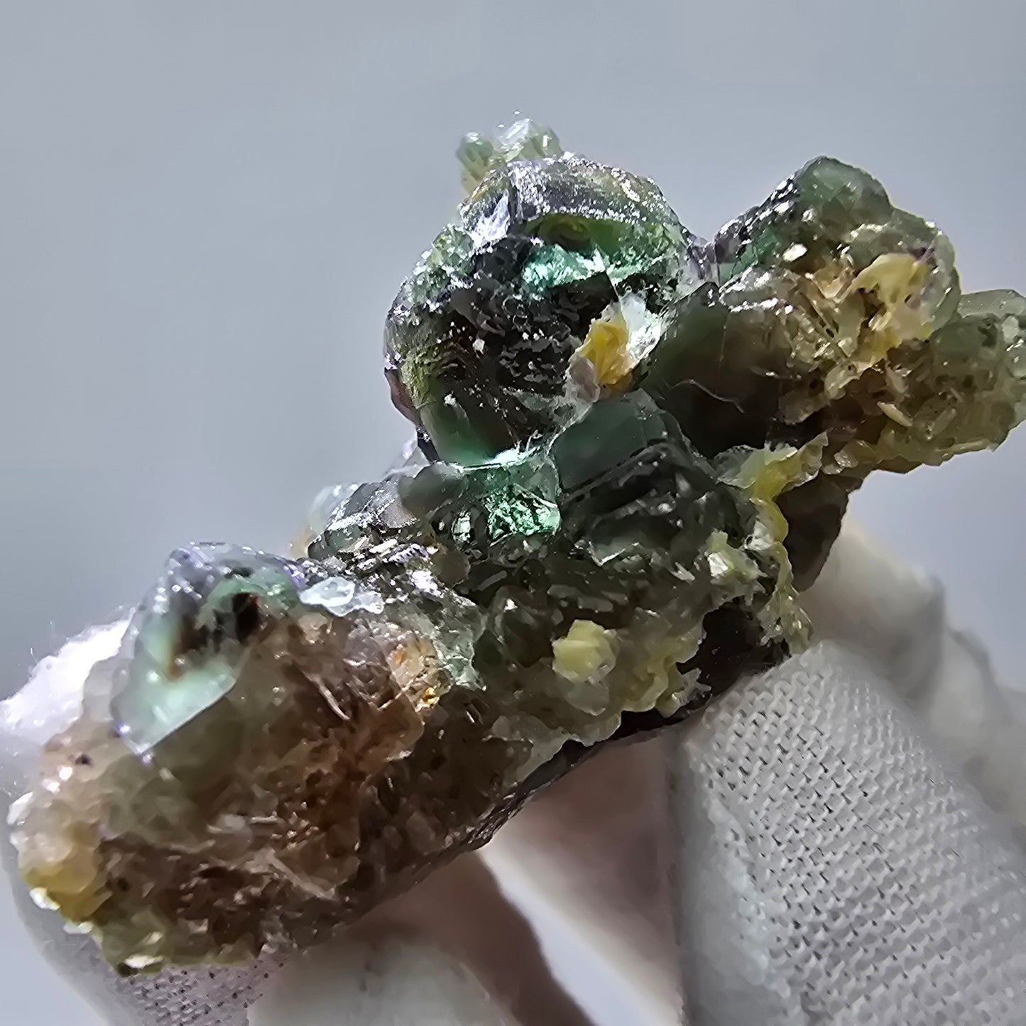 Phantom Fluorit Würfel Schörl Turmalin Muskovit Stufe Erongo, Namibia 47*26*28mm