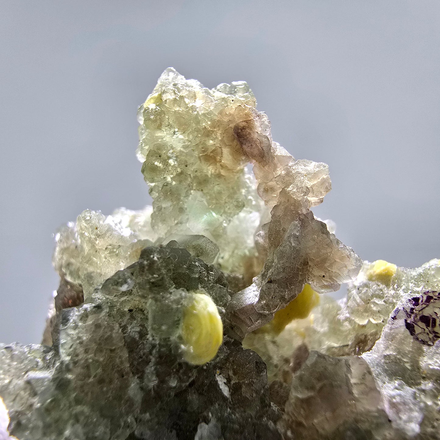 Phantom Fluorit Würfel grün braun, Muskovit Stufe Erongo, Namibia 50*38*25mm