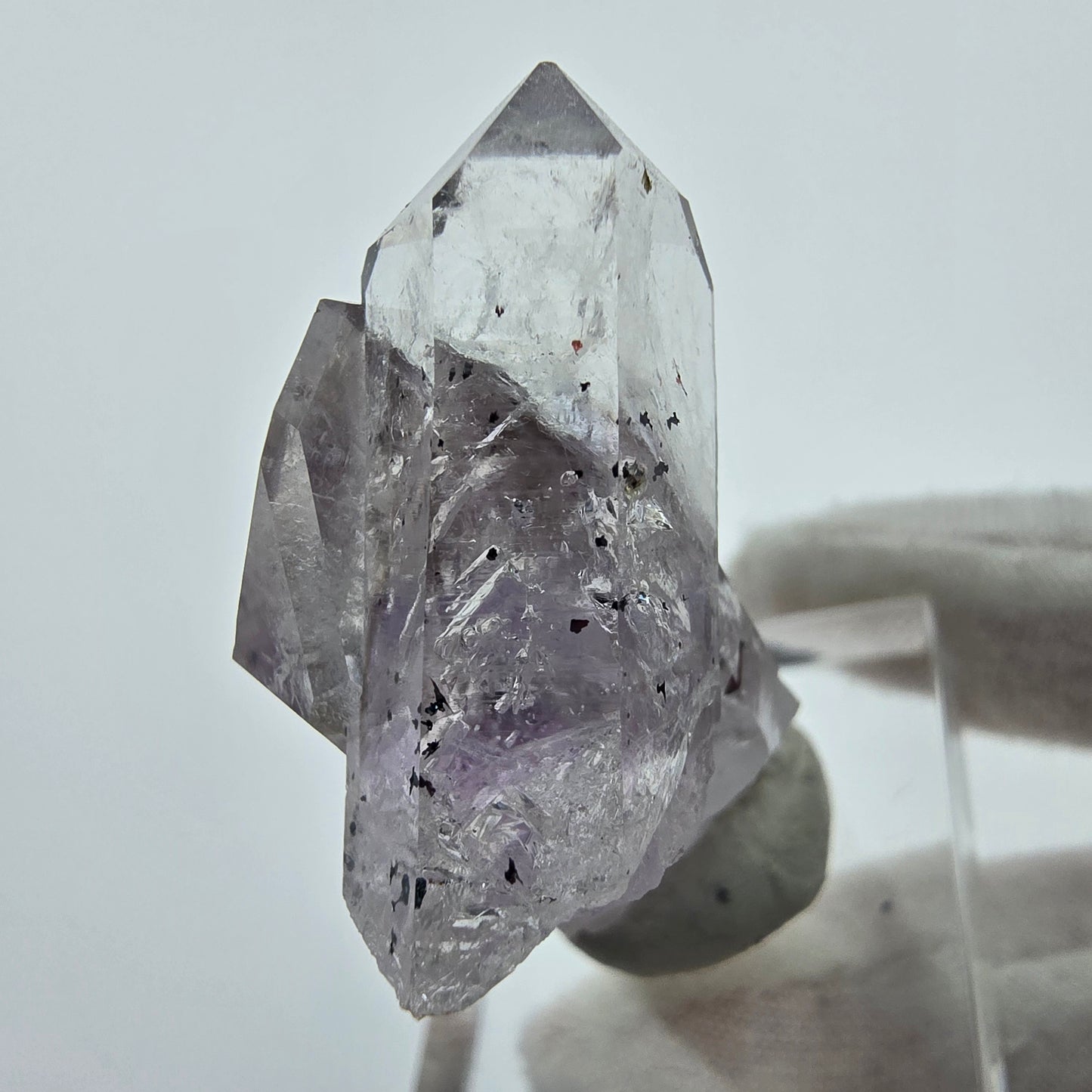 Harlekin Phantom Amethyst mit Analcim Streep Mine Goboboseb Namibia 41*30*17mm