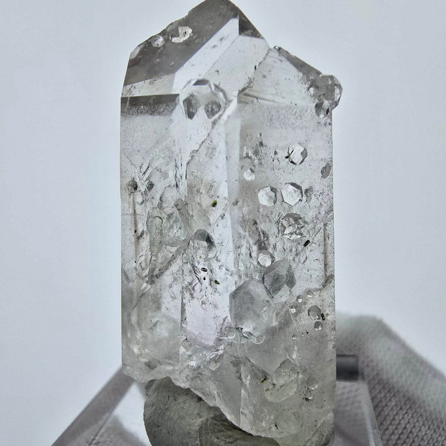 Enhydro Quartz, Analcim Prehnite 3x Bubble Streep Mine Goboboseb Namibia 39*19*15mm