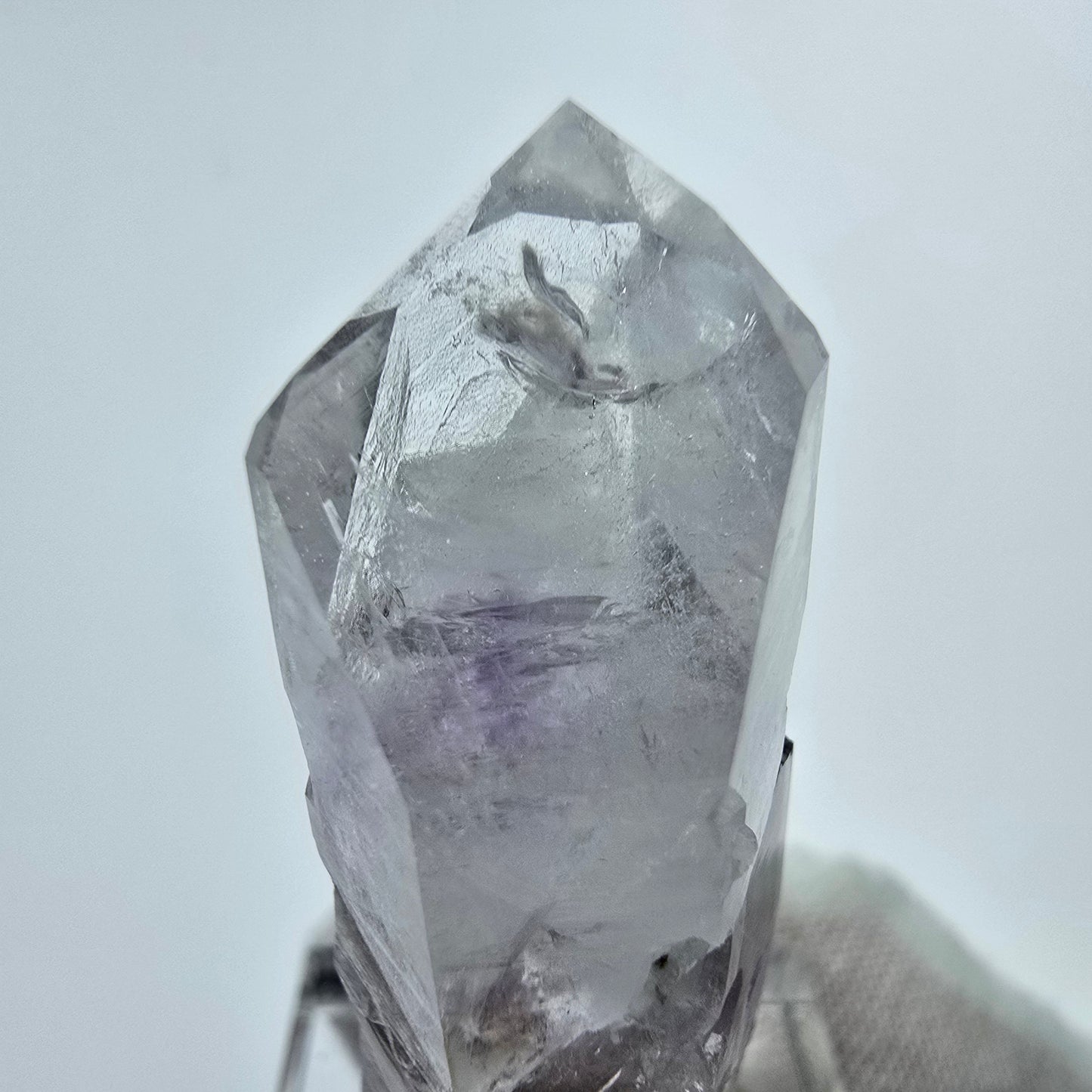 Phantom Amethyst Prehnit Hämatit Kristall Streep Mine Gobobo. Namibia 48*19*14mm