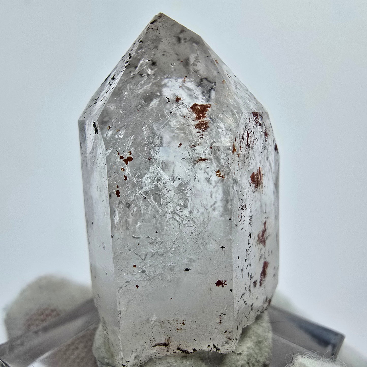 Enhydro Quarz mit Hämatit 3x Blase Streep Mine Goboboseb Namibia 32*23*16mm