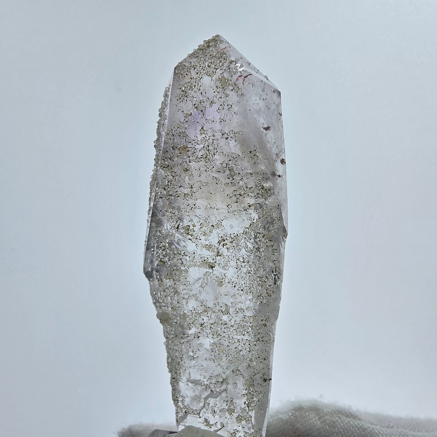 Harlekin Phantom Amethyst mit Analcim Streep Mine Goboboseb Namibia 61*18*14mm