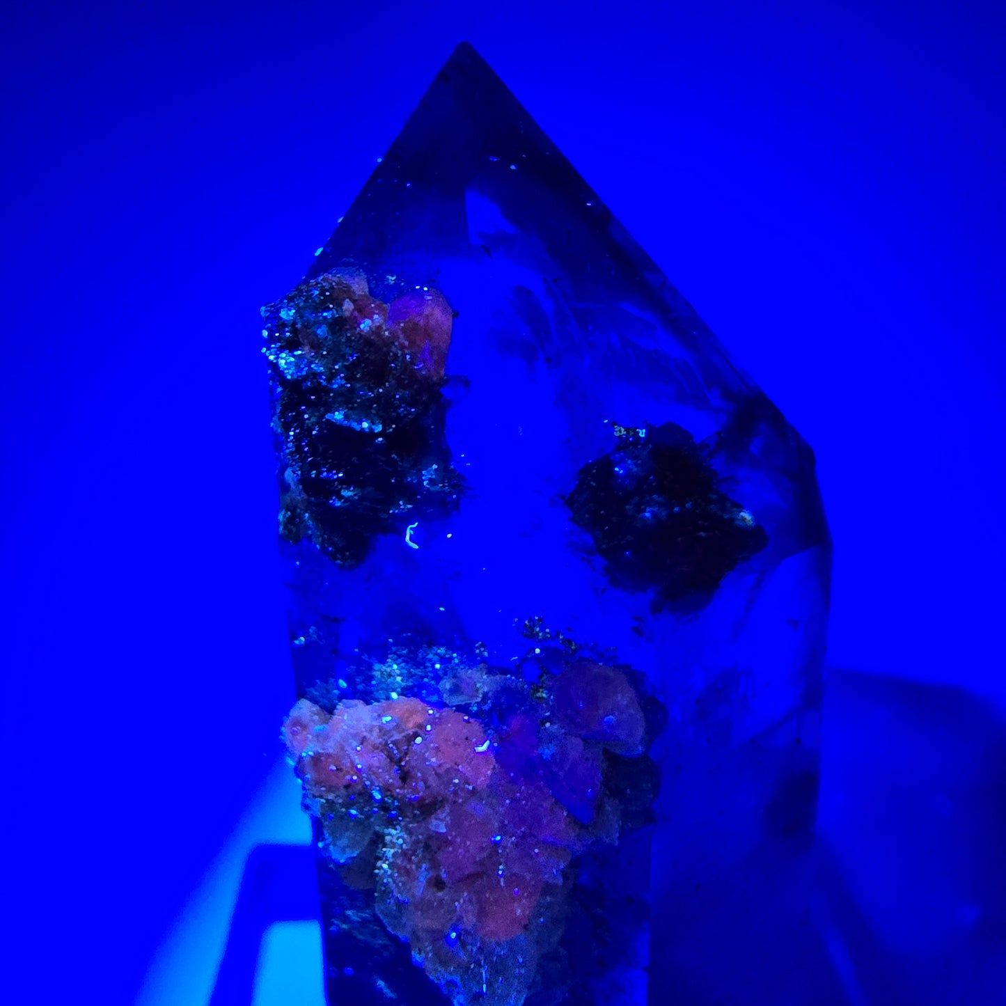 Harlekin Enhydro Amethyst mit Calcit Goboboseb, Namibia 38*20*15mm Sammlung
