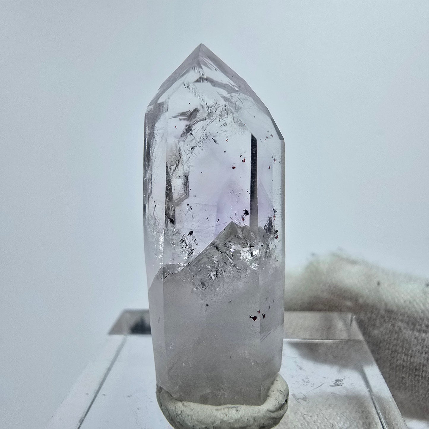 Phantom Amethyst Kristall mit Hämatit Streep Mine Goboboseb Namibia 30*12*9mm