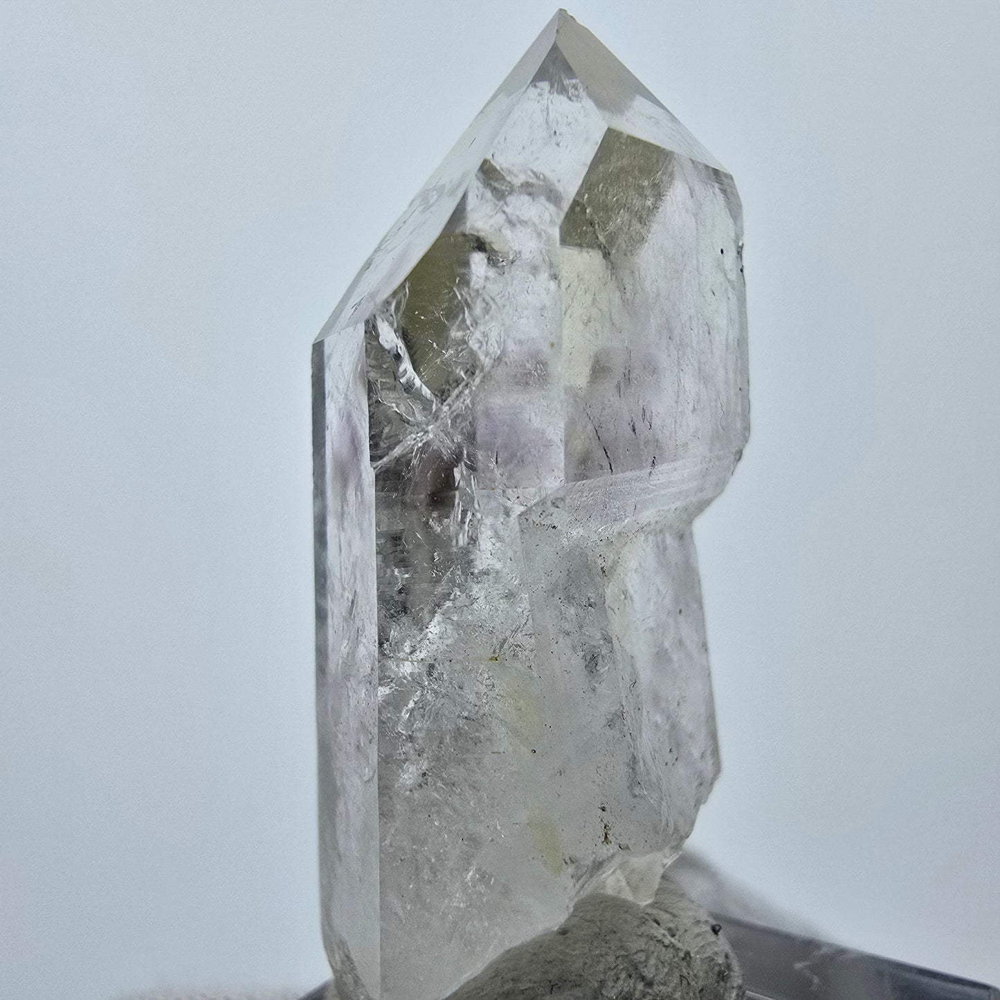 Enhydro Phantom Amethyst, 2x Blase Streep Mine Goboboseb Namibia 47*22*14mm