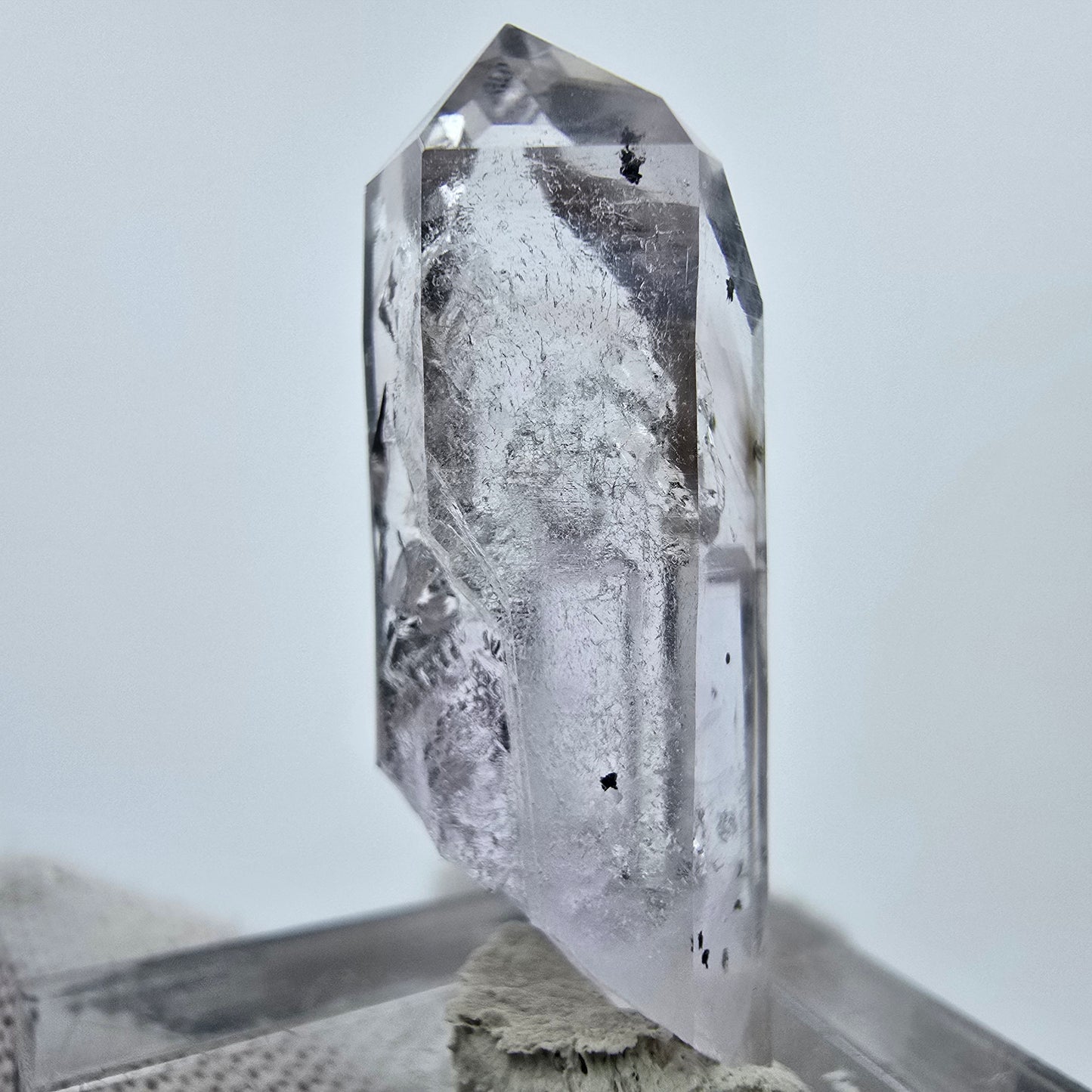 Enhydro Phantom Amethyst mit Hämatit Streep Mine Goboboseb Namibia 32*10*10mm