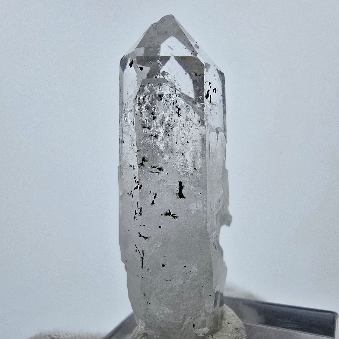 Quarz mit Epidot Hämatit, UV Calcit Streep Mine Goboboseb Namibia 42*21*15mm