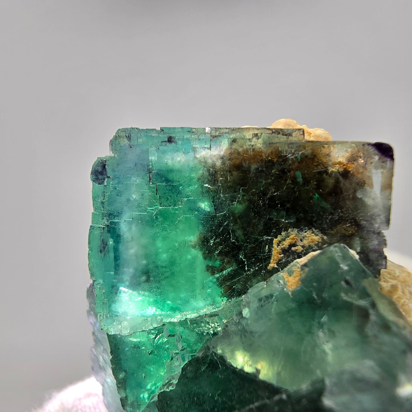 Seltene Phantom Fluorit Würfel Stufe grün lila zonar Okorusu, Namibia 52*51*30mm