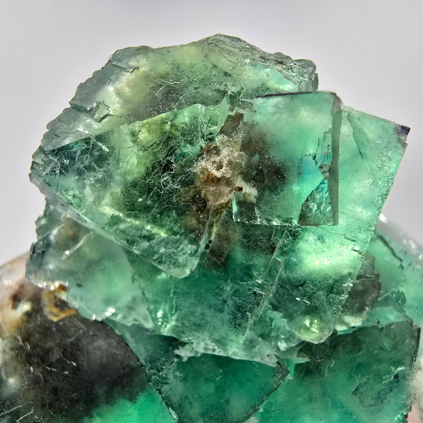 Seltene Phantom Fluorit Würfel Stufe grün lila zonar Okorusu, Namibia 52*51*30mm