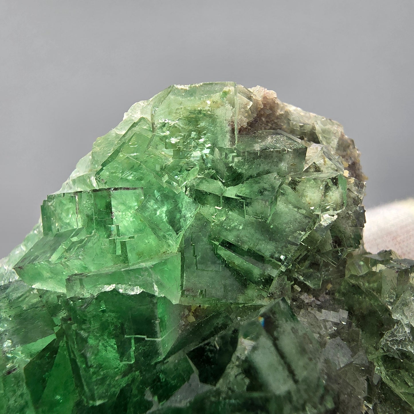 Sehr klare UV Fluorit Würfel Stufe grün Okorusu, Namibia 58*58*23mm Sammlung