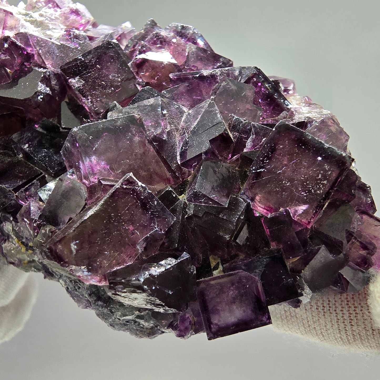 Seltene Phantom Fluorit Würfel Stufe lila grün weiß Okorusu, Namibia 88*53*34mm