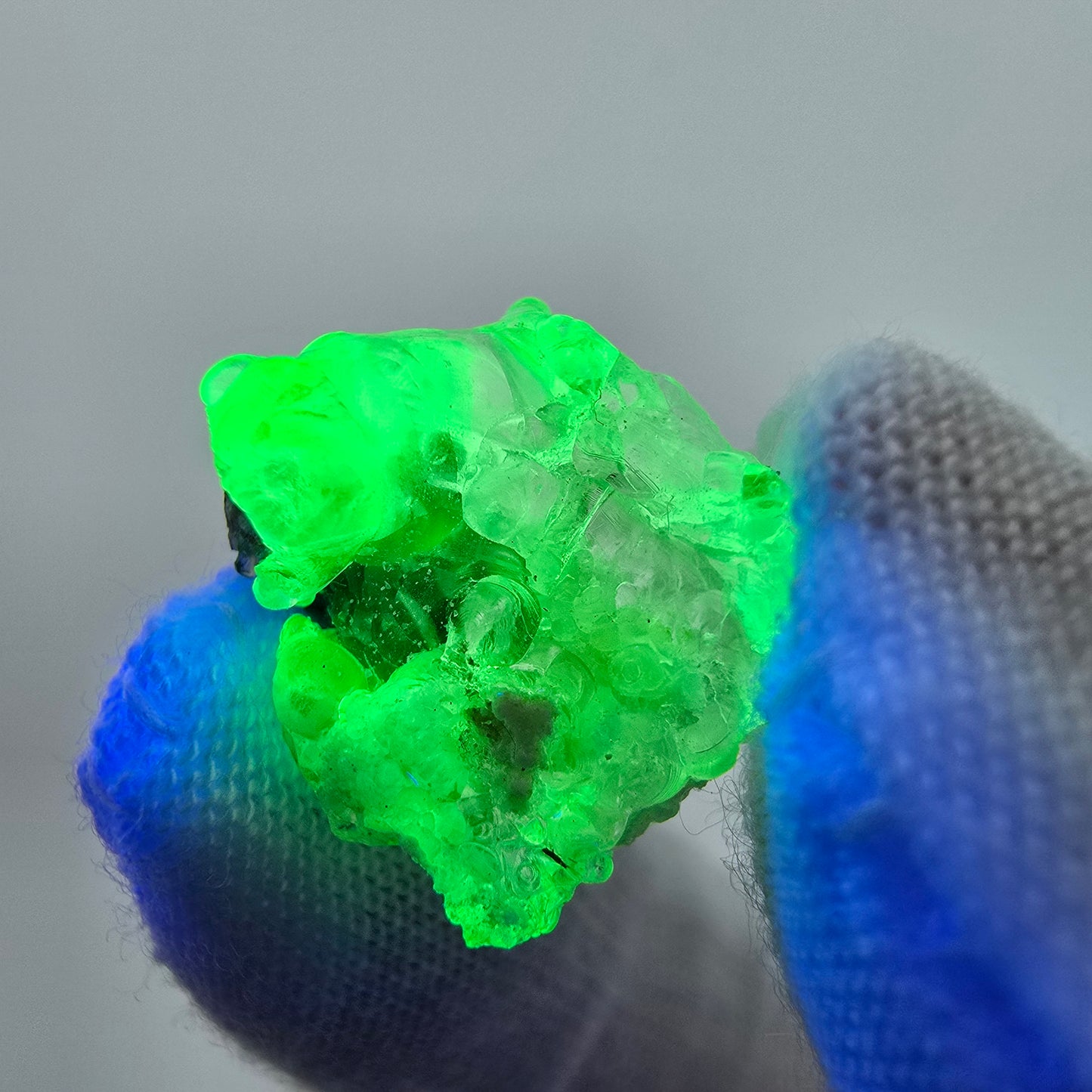 Seltene Hyalit, UV Opal Stufe Erongo, Namibia 15*14*10mm Mineraliensammlung