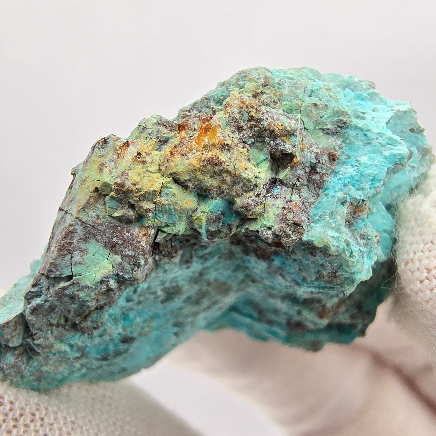 Dioptase rare sur le stade Marix Kaokoveld, Namibie 32*24*18mm Collection de minéraux