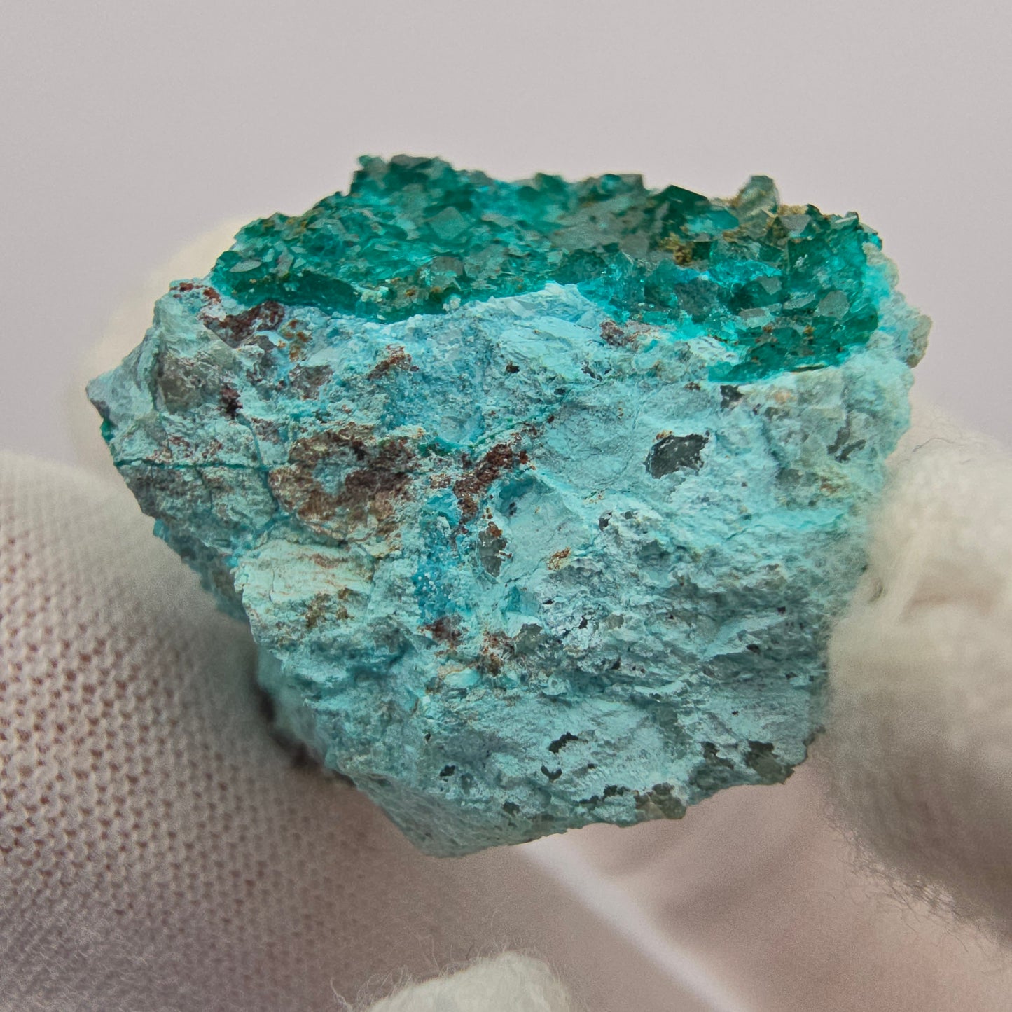 Dioptase rare sur le stade Marix Kaokoveld, Namibie 32*24*18mm Collection de minéraux