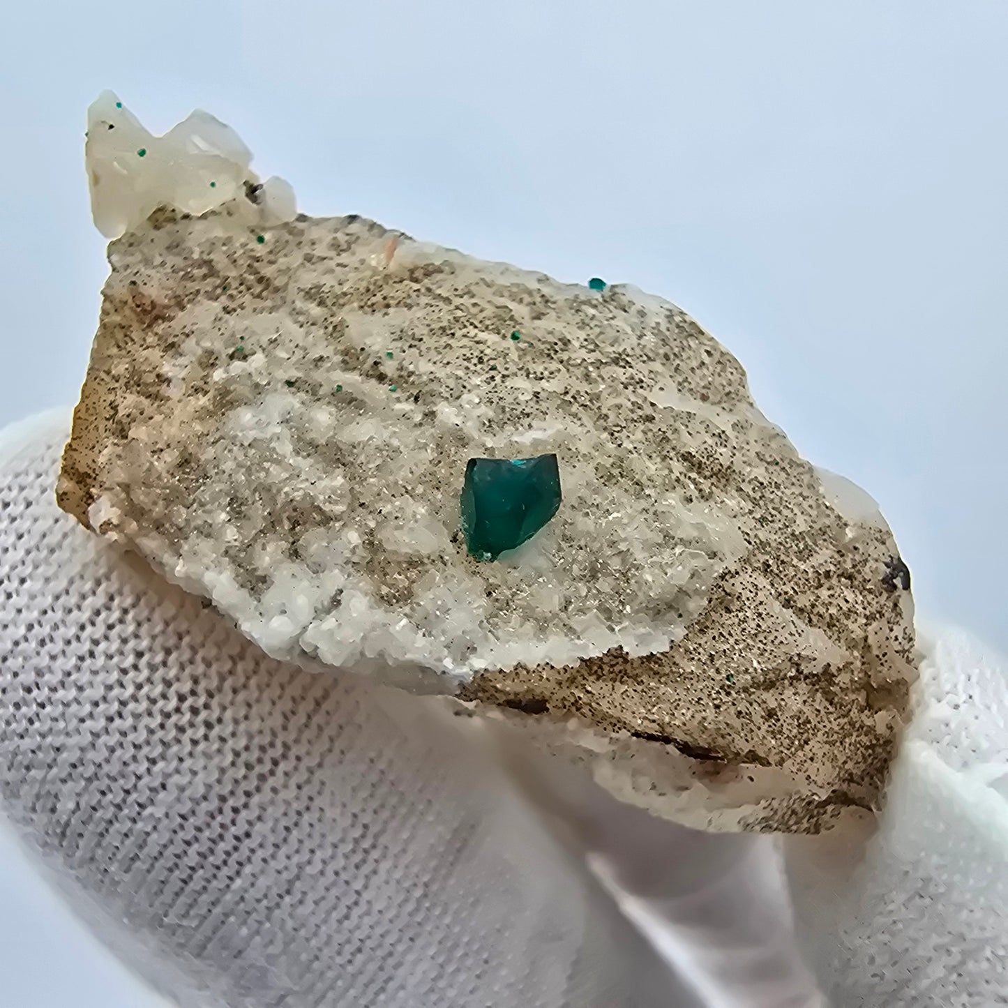 Seltene Dioptas auf Marix Stufe Kaokoveld, Namibia 44*19*16mm Mineraliensammlung
