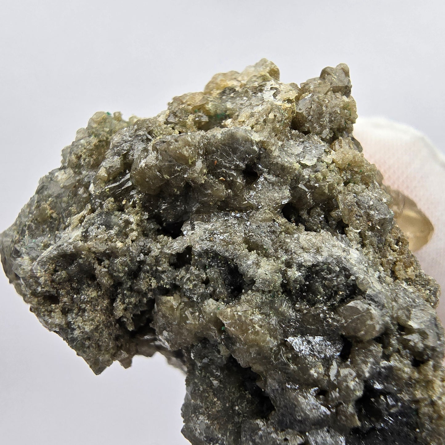 Seltene UV Calcit, Dioptas auf Quarz Stufe Kaokoveld Namibia 40*31*26mm Sammlung