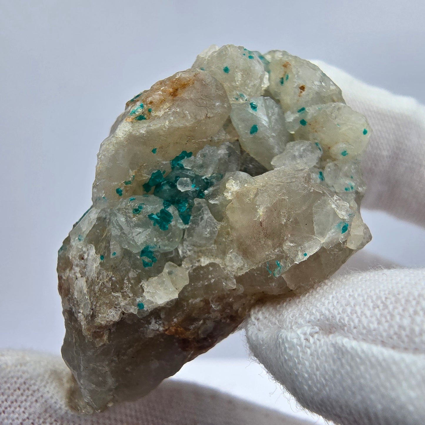 Seltene Dioptas auf Quarz Stufe Kaokoveld, Namibia 46*44*29mm Mineraliensammlung