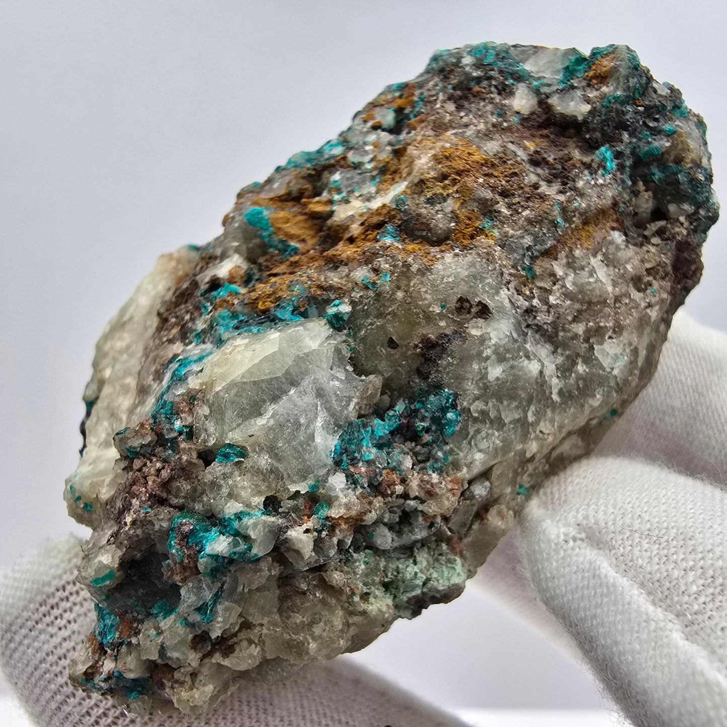 Seltene Dioptas auf Quarz Stufe Kaokoveld, Namibia 62*39*26mm Mineraliensammlung