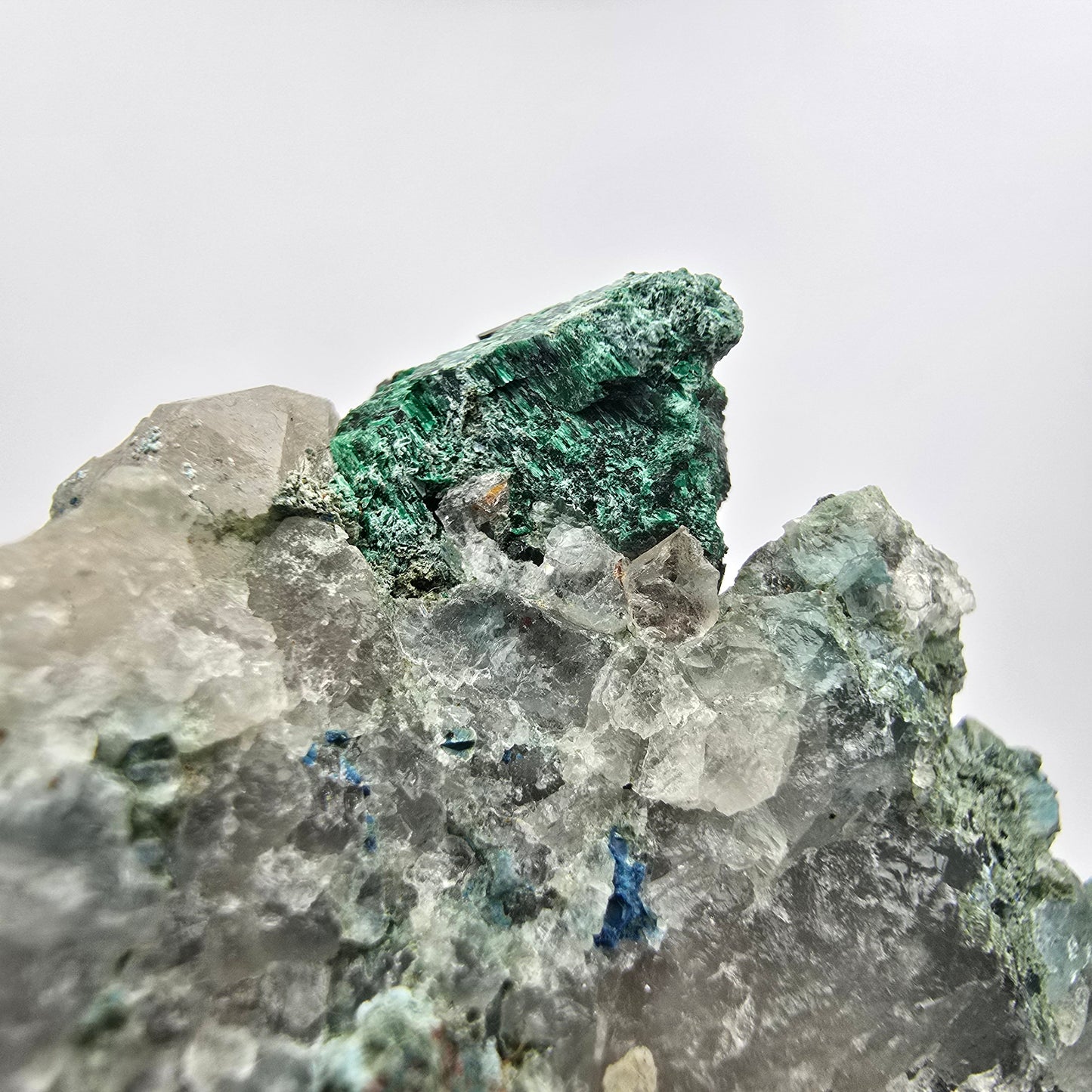 Spécimen rare de malachite, chrysocolle sur quartz Kaokoveld, Namibie 56*45*18mm