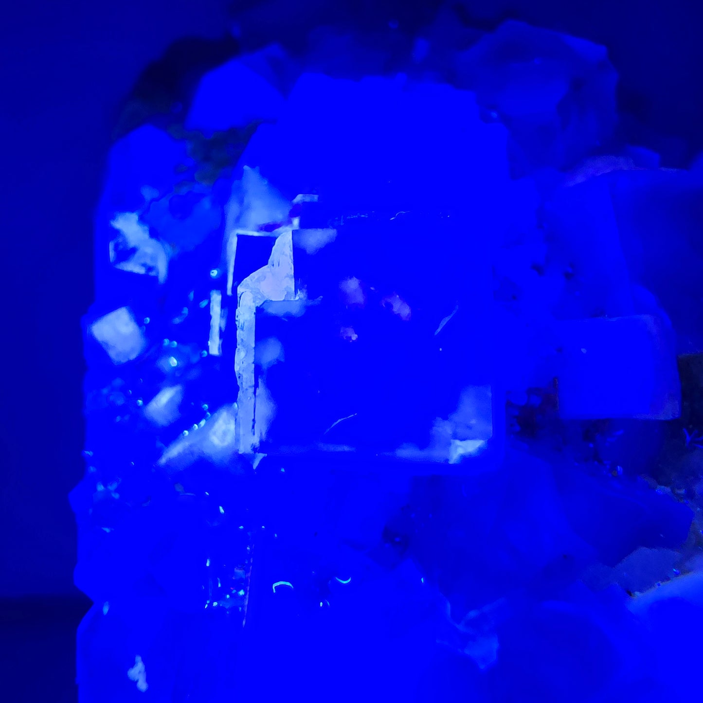 Seltene UV Phantom Fluorit Würfel, Quarz Stufe Brandberg, Namibia 47*31*18mm