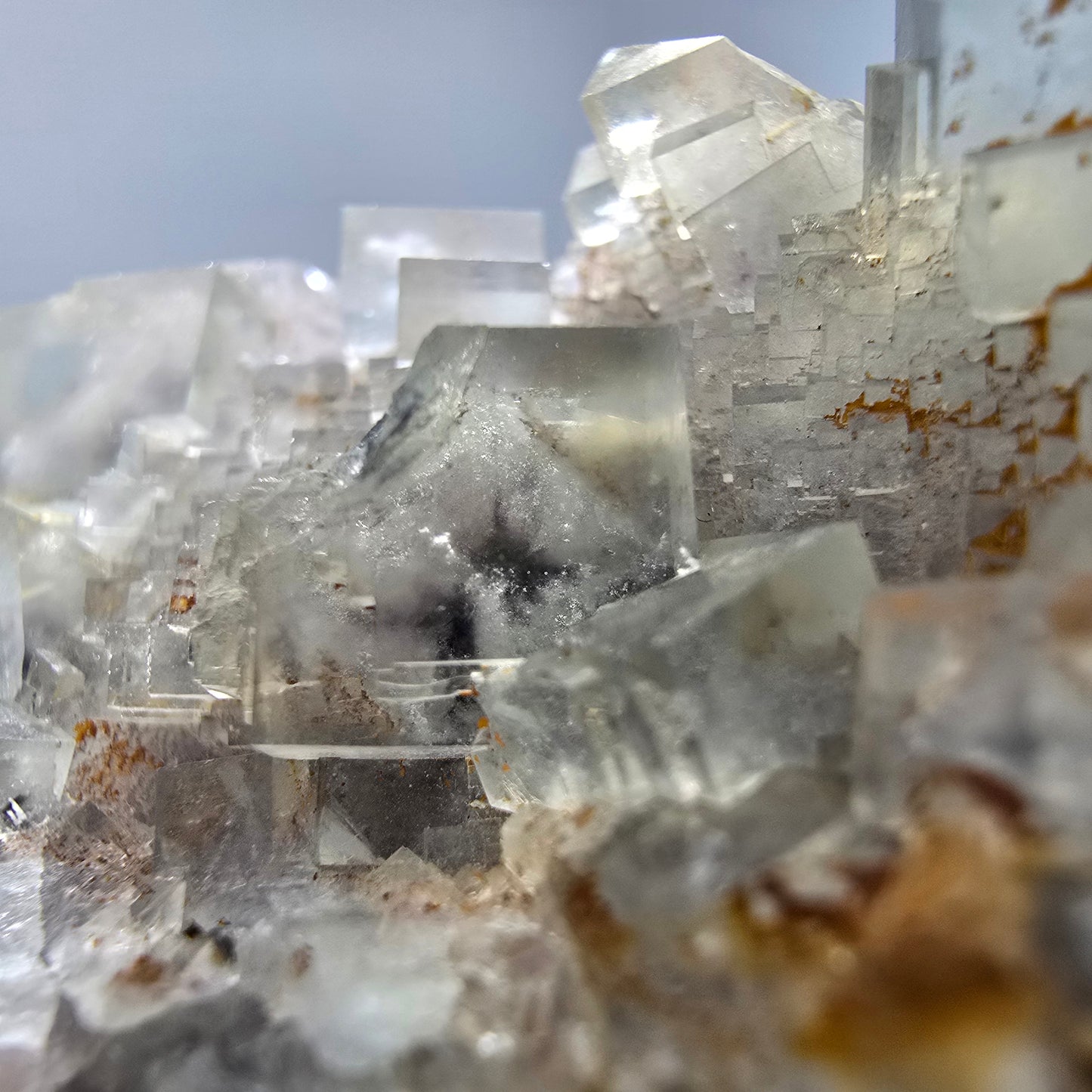 Seltene UV Phantom Fluorit Würfel, Quarz Stufe Brandberg, Namibia 57*52*19mm