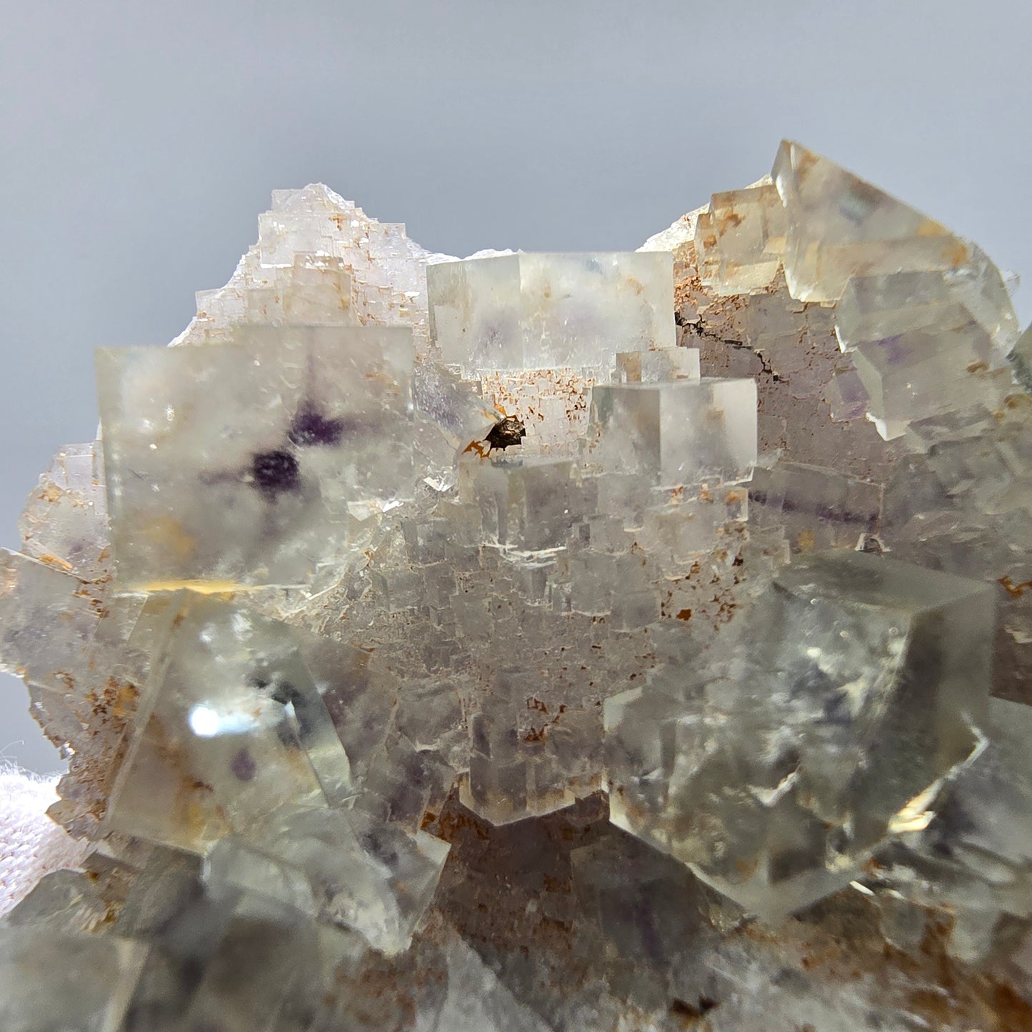 Seltene UV Phantom Fluorit Würfel, Quarz Stufe Brandberg, Namibia 57*52*19mm