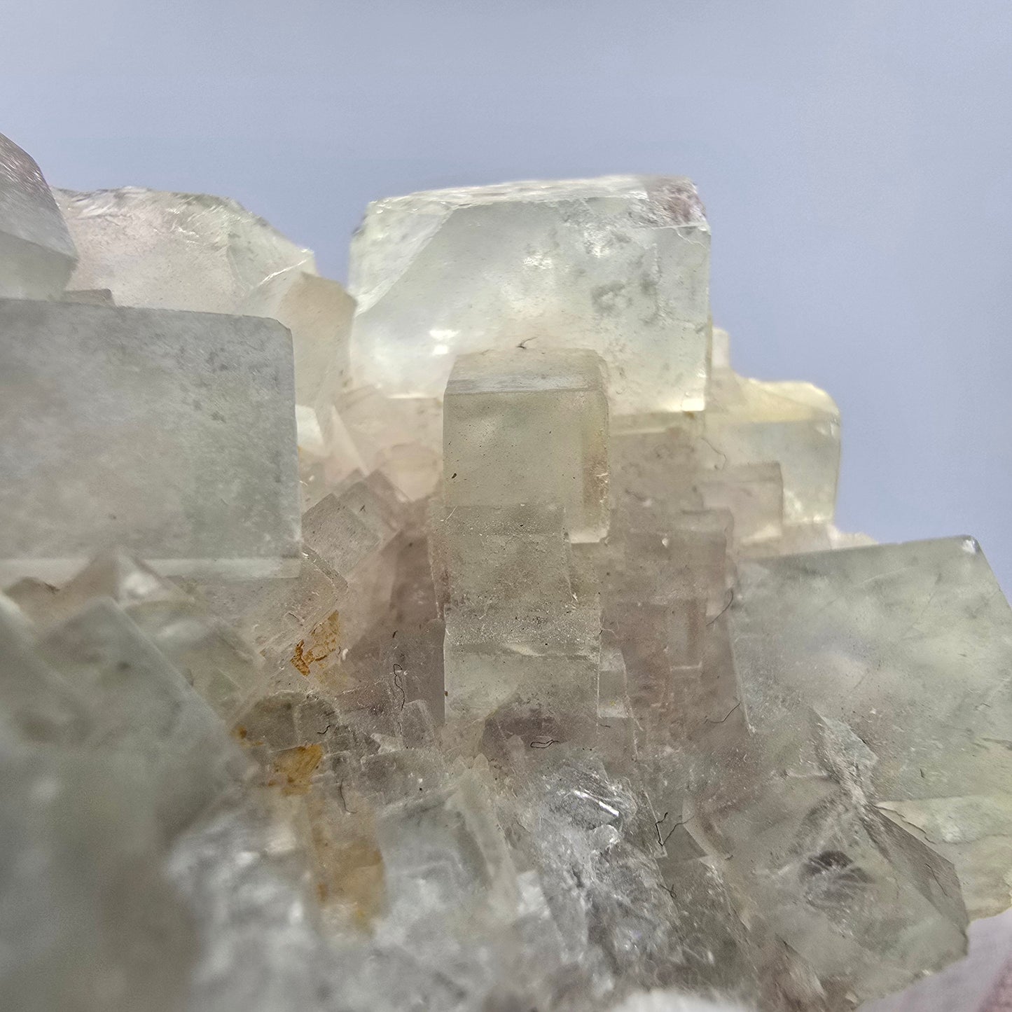 Seltene UV Phantom Fluorit Würfel Stufe grün lila Brandberg, Namibia 58*33*20mm