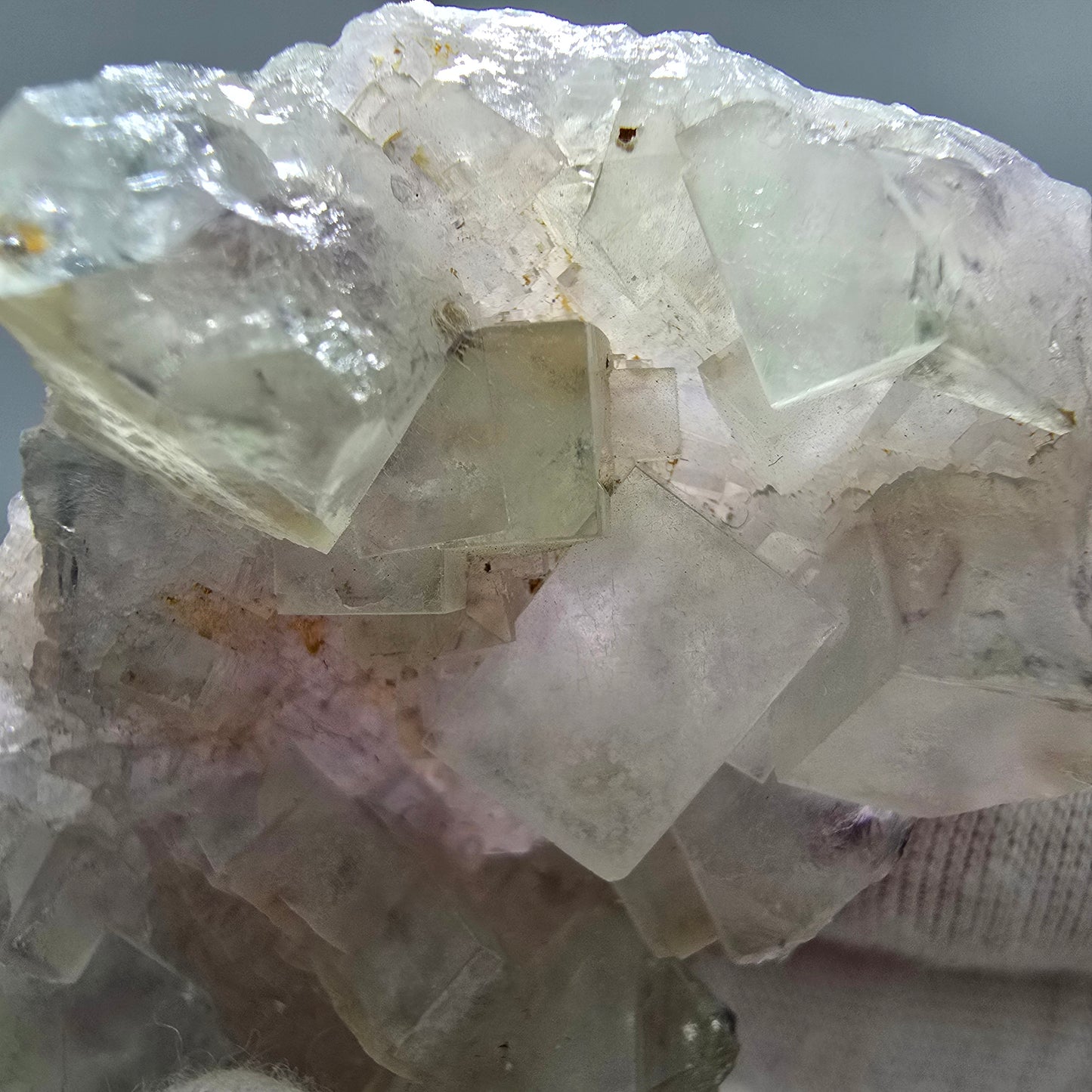 Seltene UV Phantom Fluorit Würfel Stufe grün lila Brandberg, Namibia 58*33*20mm