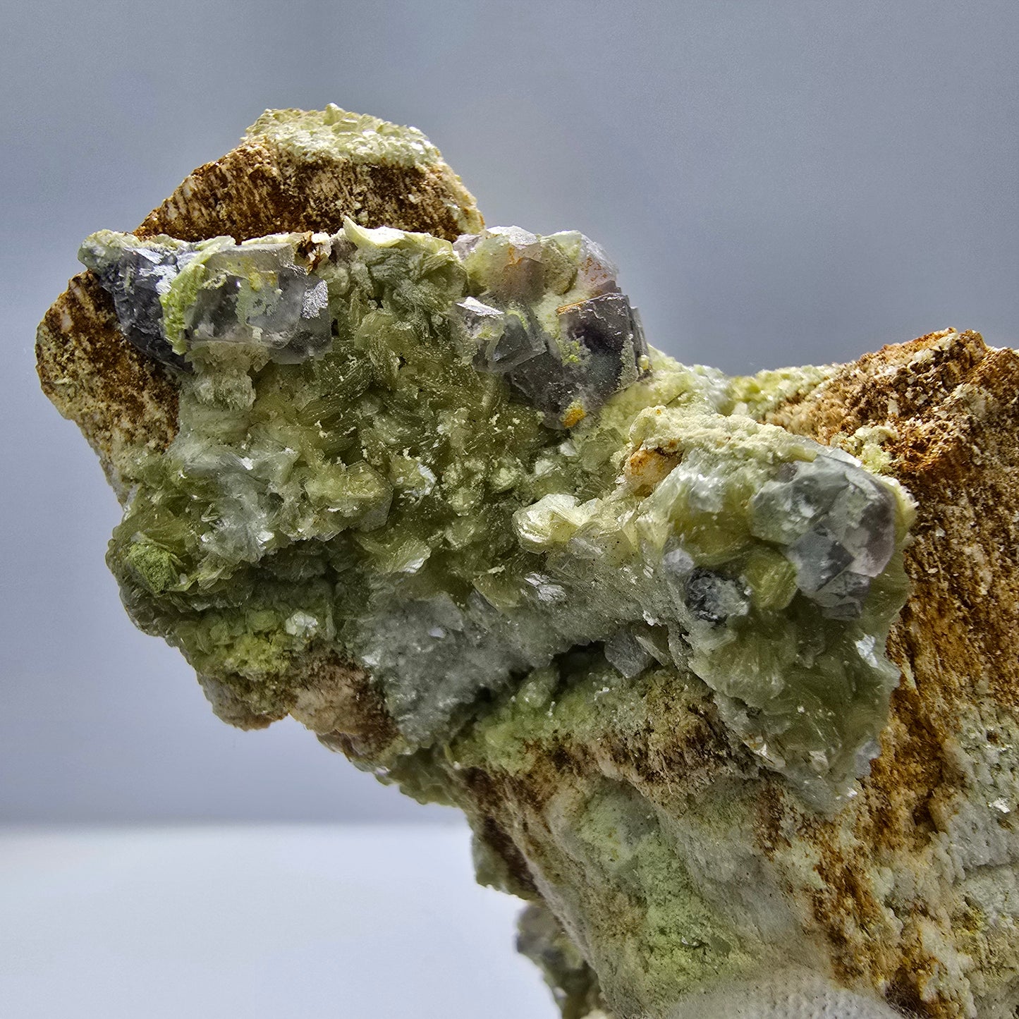 Seltene Muskovit, Fluorit, Hyalit Orthoklas Stufe Erongo, Namibia 90*62*53mm