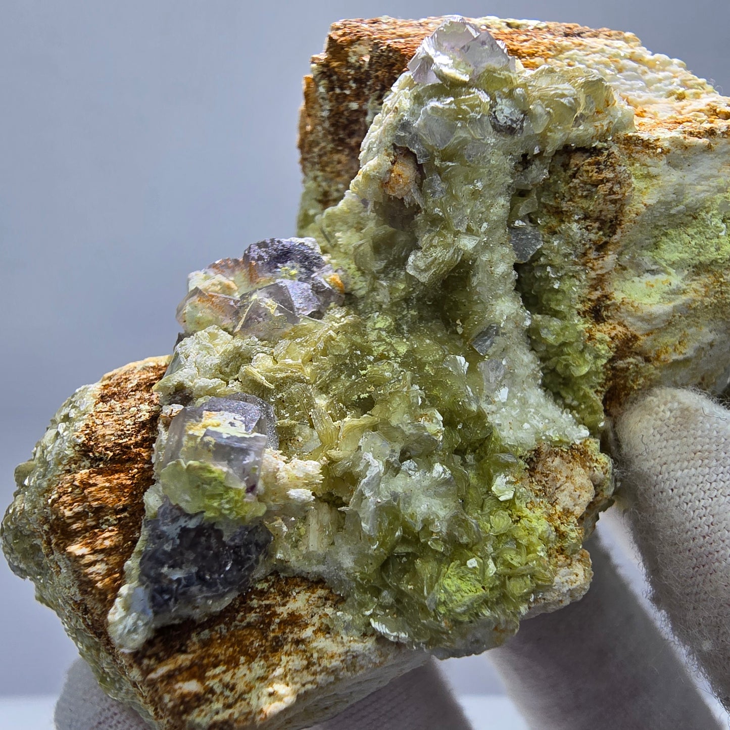 Seltene Muskovit, Fluorit, Hyalit Orthoklas Stufe Erongo, Namibia 90*62*53mm