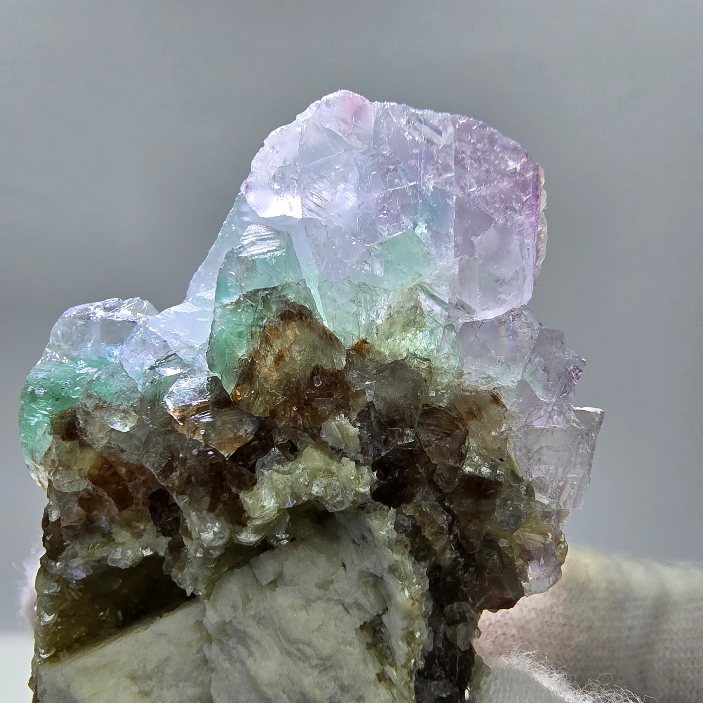 Phantom Fluorit, Hyalit, Muskovit Stufe Erongo, Namibia 56*34*25mm Sammlung
