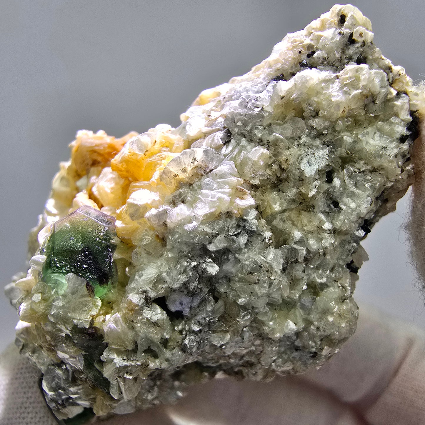 Phantom Fluorit Schörl Turmalin Muskovit Stufe Erongo, Namibia 58*37*36mm