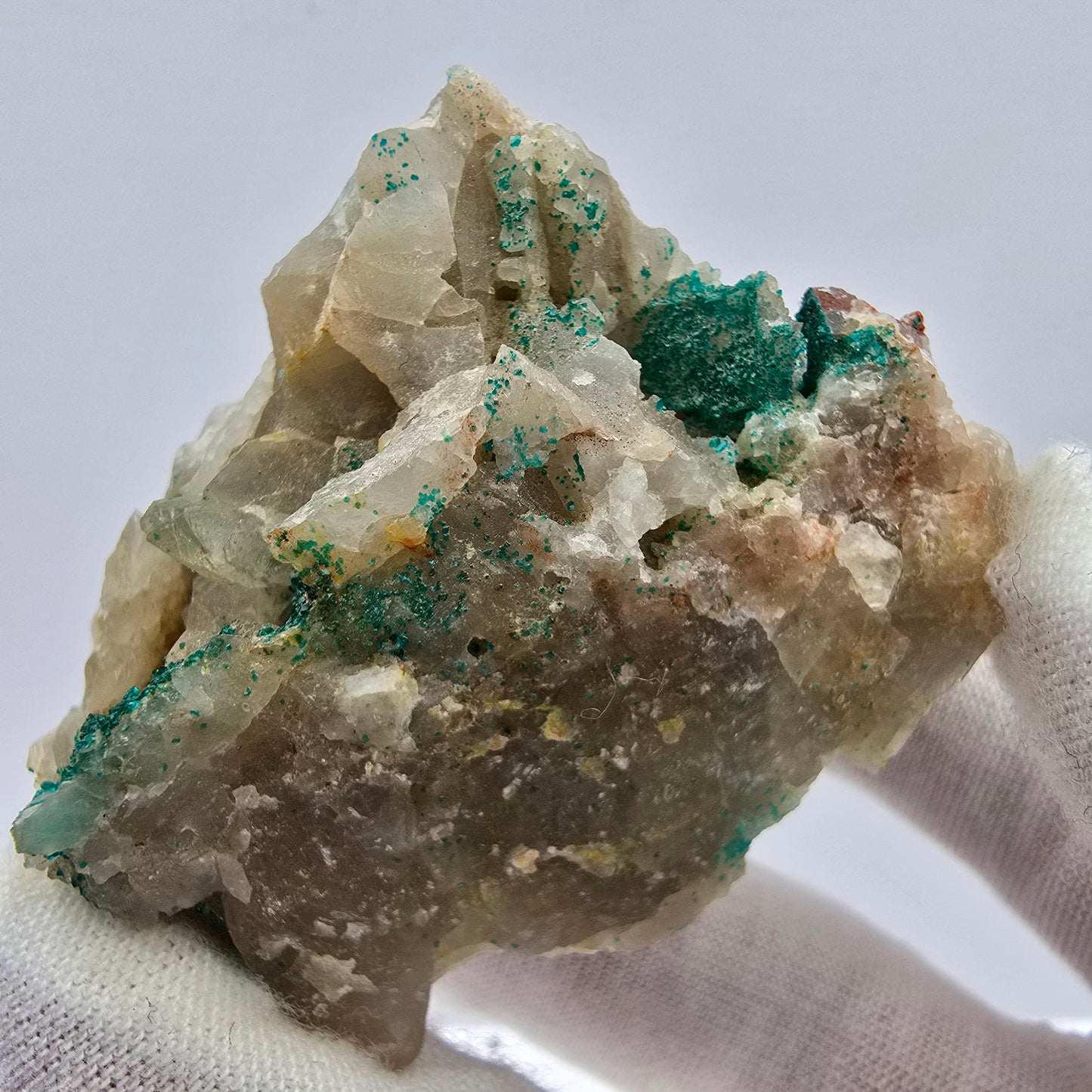 Seltene Dioptas auf Quarz Stufe Kaokoveld, Namibia 56*49*42mm Mineraliensammlung