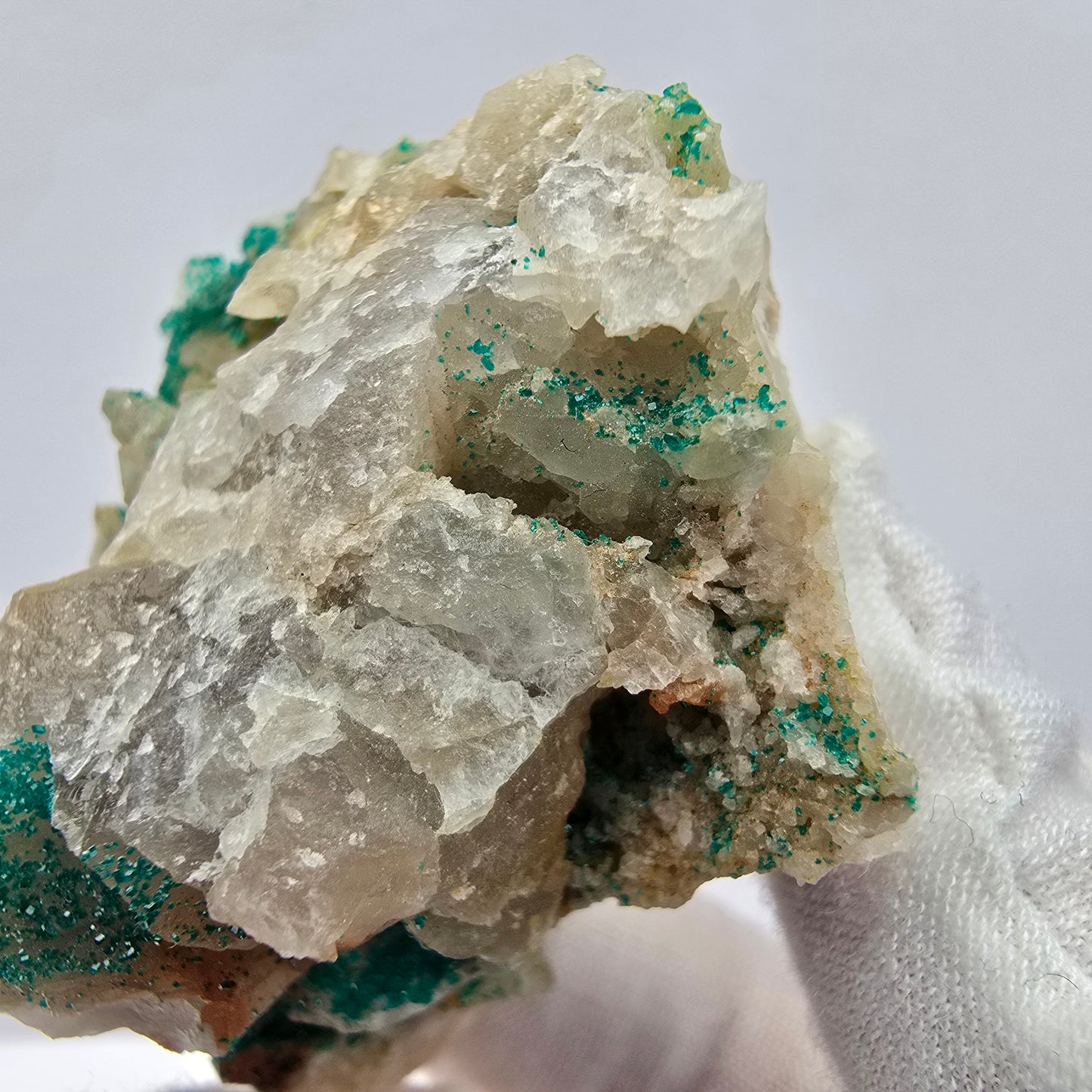 Seltene Dioptas auf Quarz Stufe Kaokoveld, Namibia 56*49*42mm Mineraliensammlung