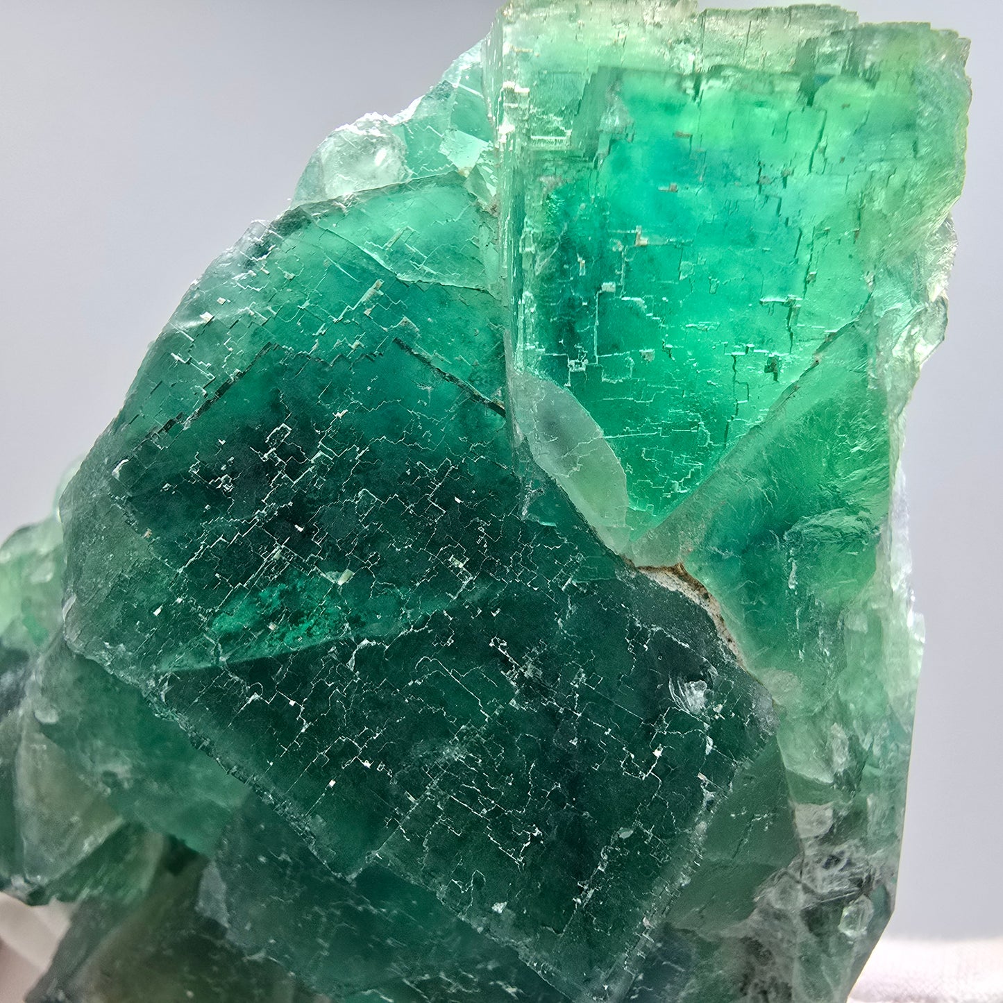 Große Phantom Fluorit Würfel Stufe grün parkettiert Okorusu, Namibia 133*95*40mm