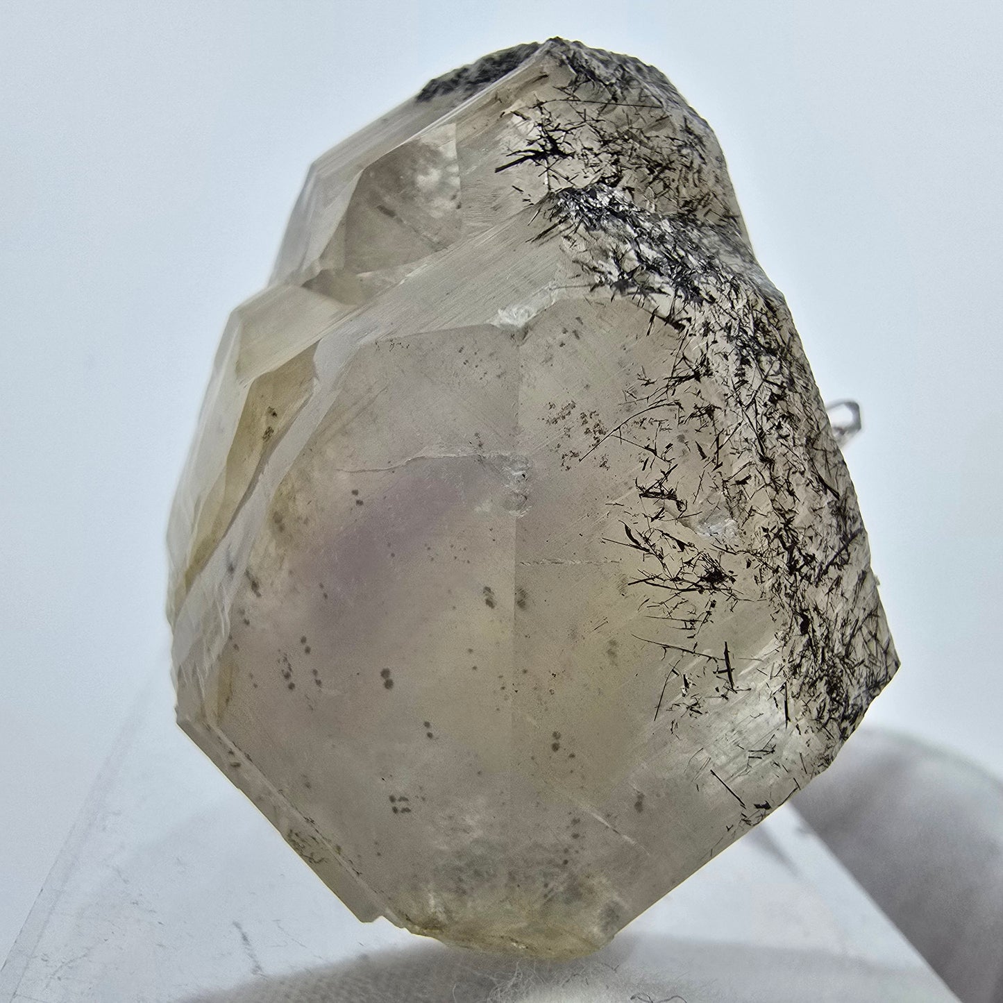 UV Calcit Kristall mit Harlekin Quarz, Schörl Turmalin Erongo Namibia 50*42*40mm