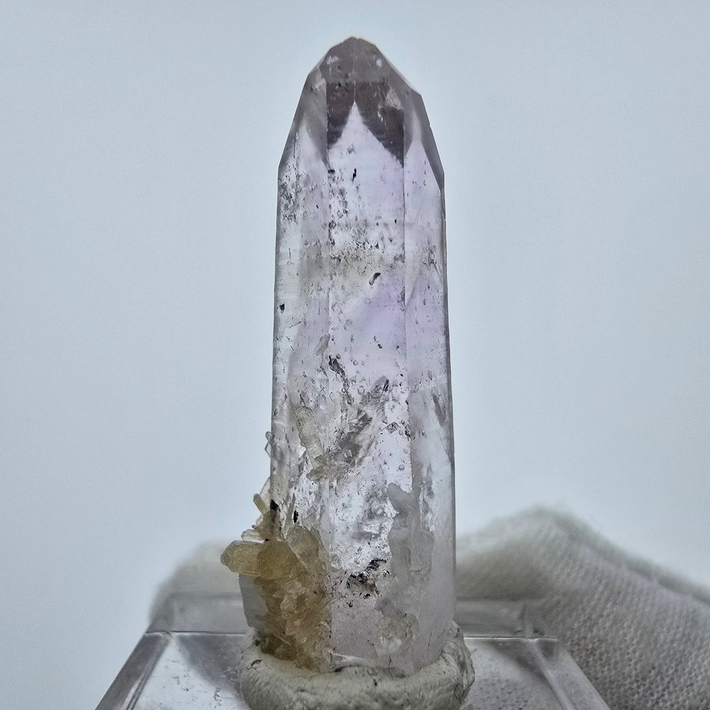 Enhydro Phantom Amethyst mit Stilbit, 4x Blase Goboboseb, Namibia 36*14*13mm