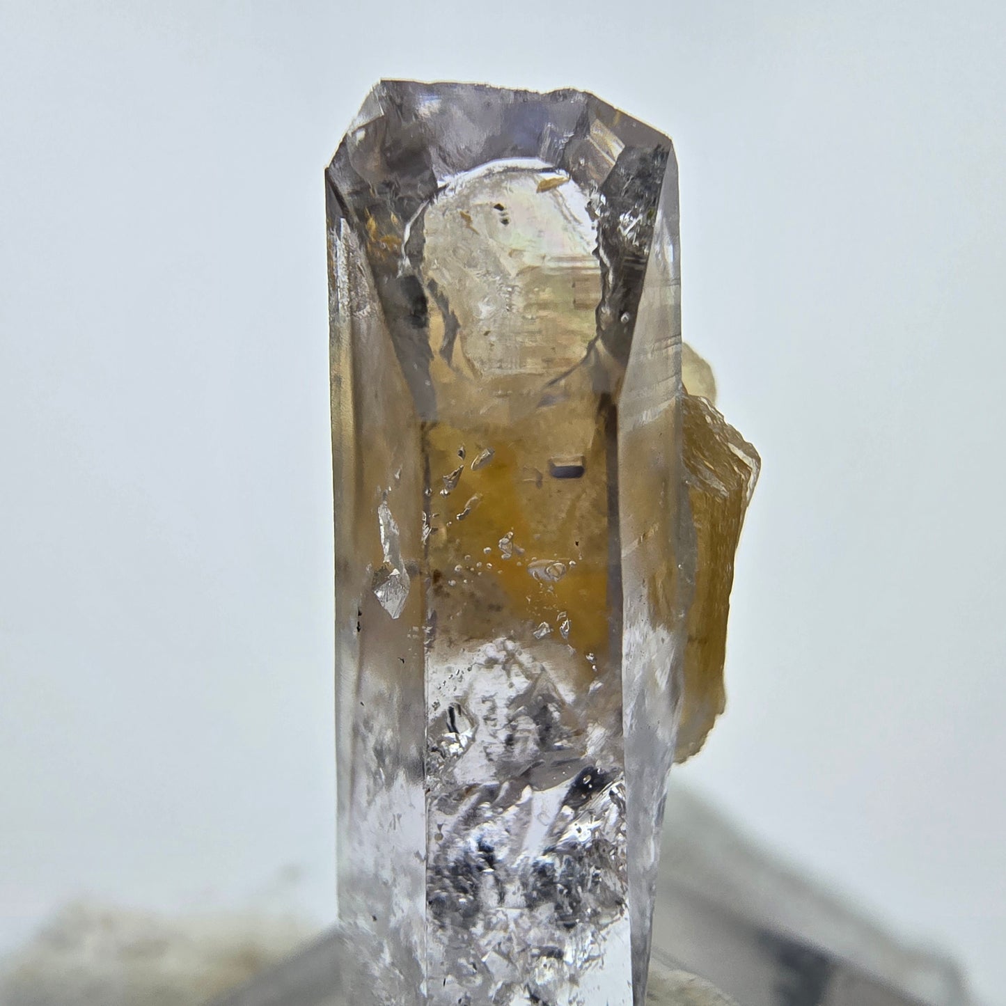 Phantom Amethyst Kristall mit Stilbit Goboboseb, Namibia 32*14*13mm Sammlung