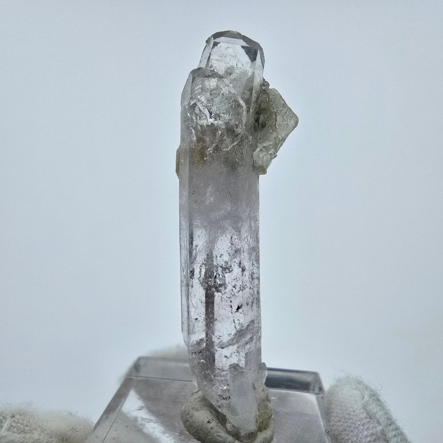 Phantom Amethyst Kristall mit Stilbit Goboboseb, Namibia 47*15*13mm Sammlung