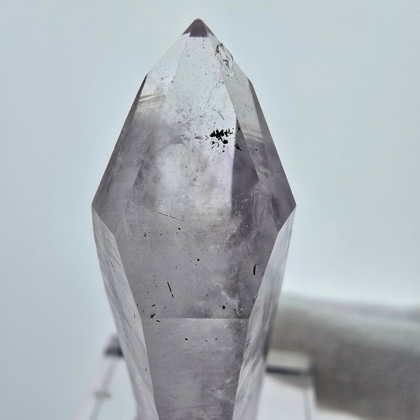 Enhydro Phantom Amethyst Zepter, 1x Blase Goboboseb Namibia 45*14*11mm, Sammlung